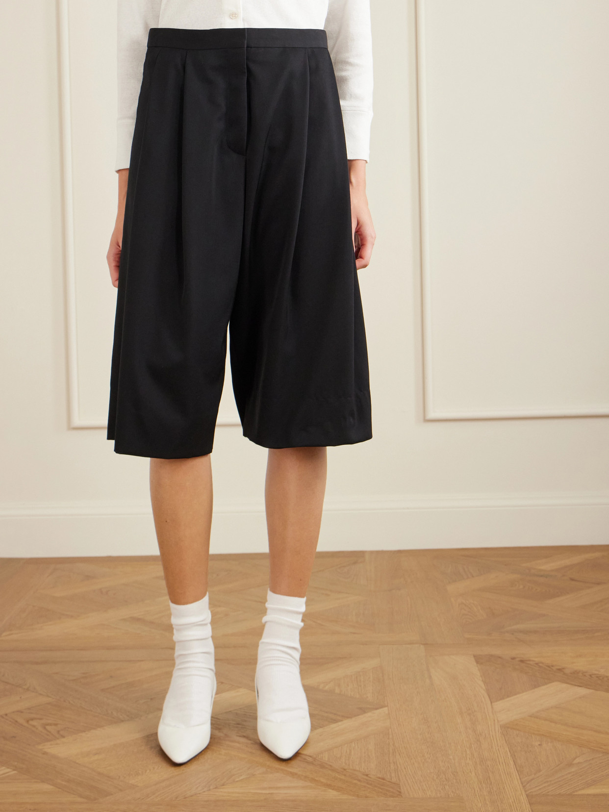 Kalyan Pleated Shorts