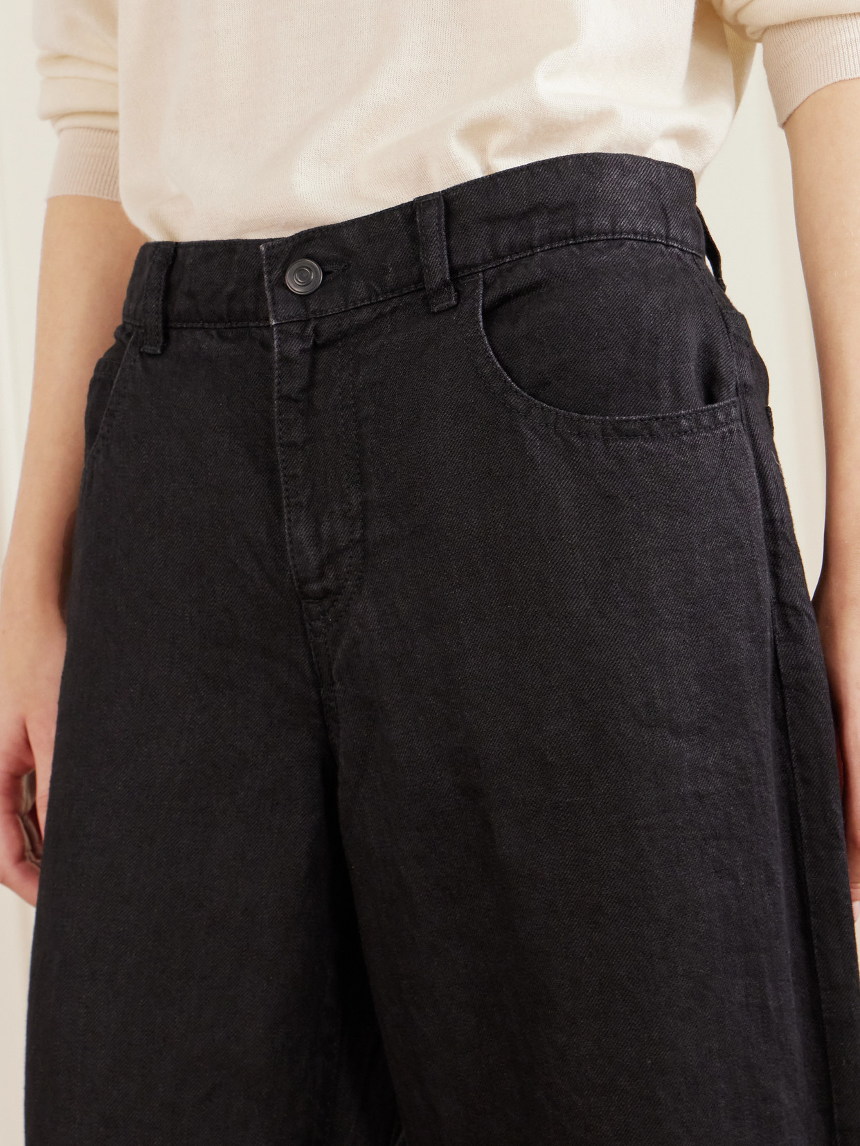 Eglitta High-Rise Wide- Leg