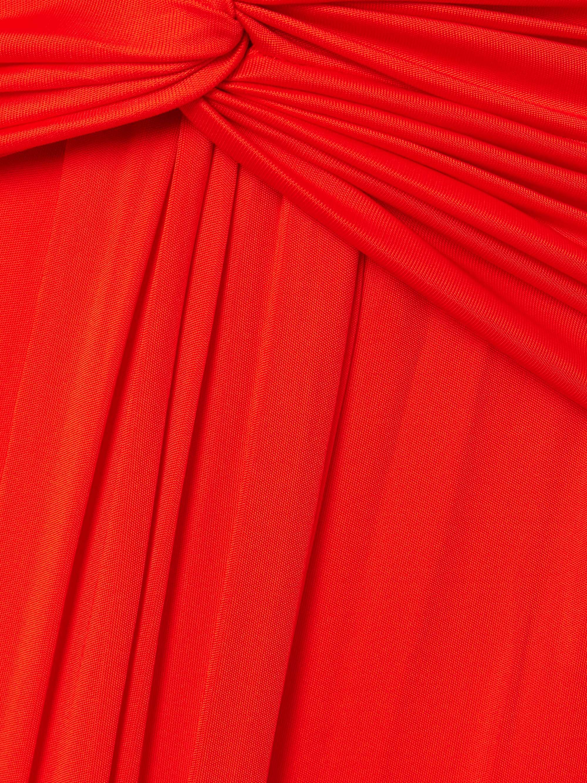 THE NEW ARRIVALS ILKYAZ OZEL 