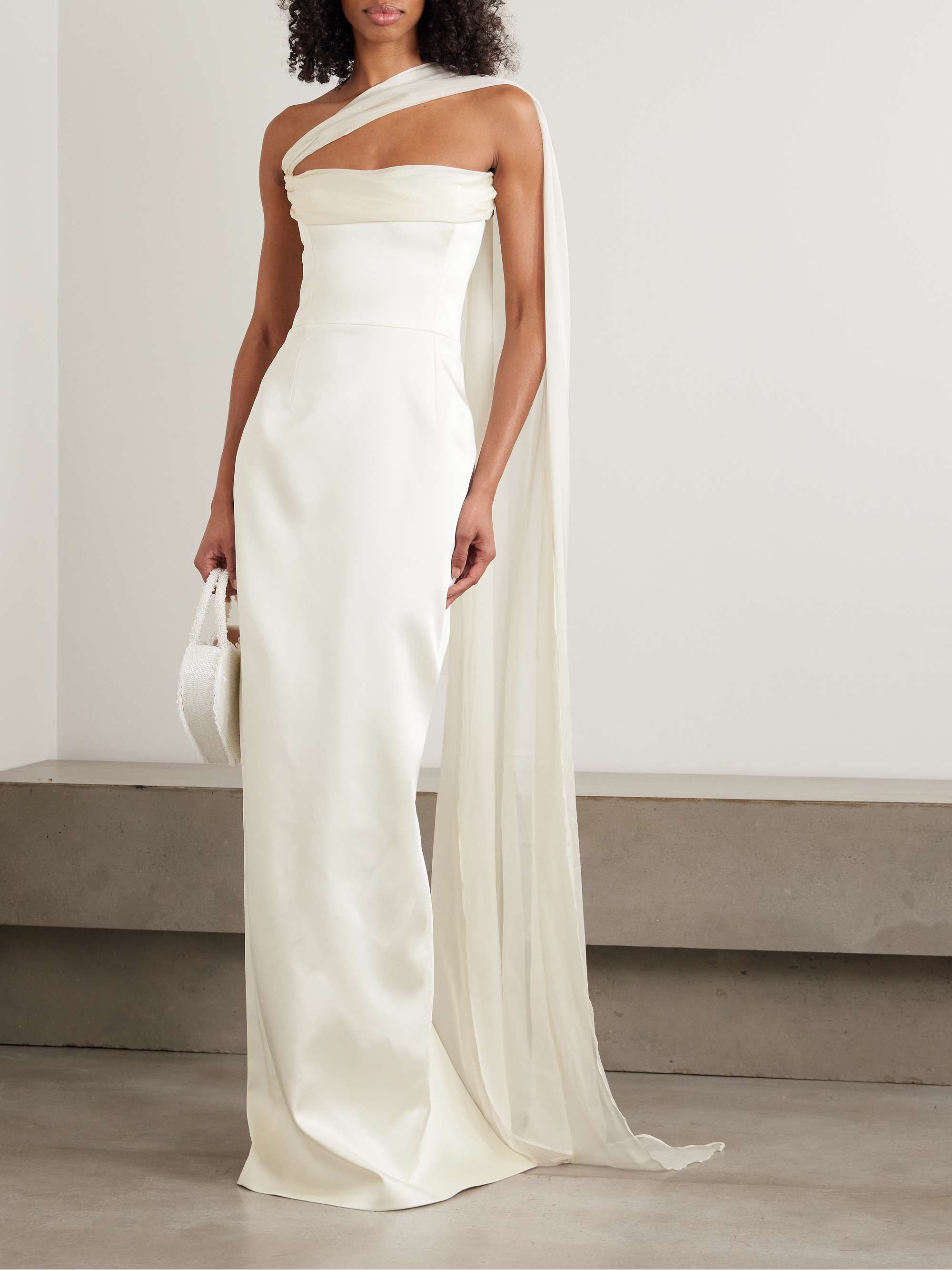 THE NEW ARRIVALS ILKYAZ OZEL 