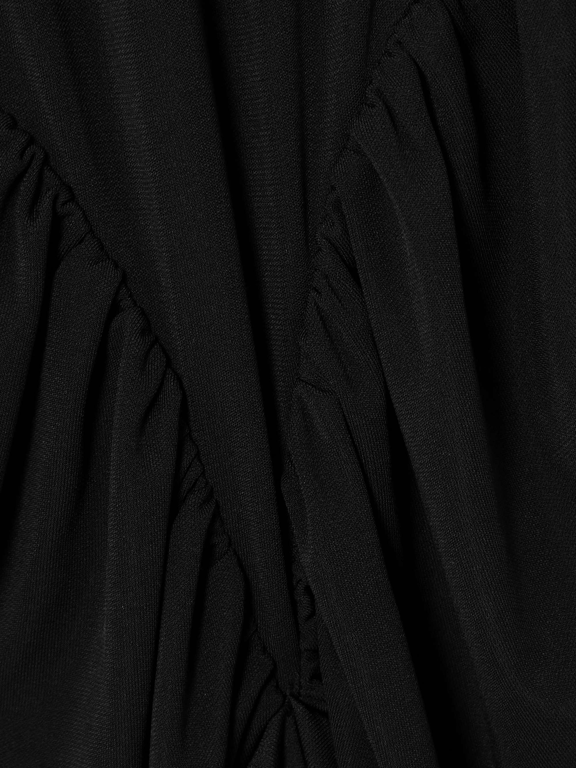 THE NEW ARRIVALS ILKYAZ OZEL 