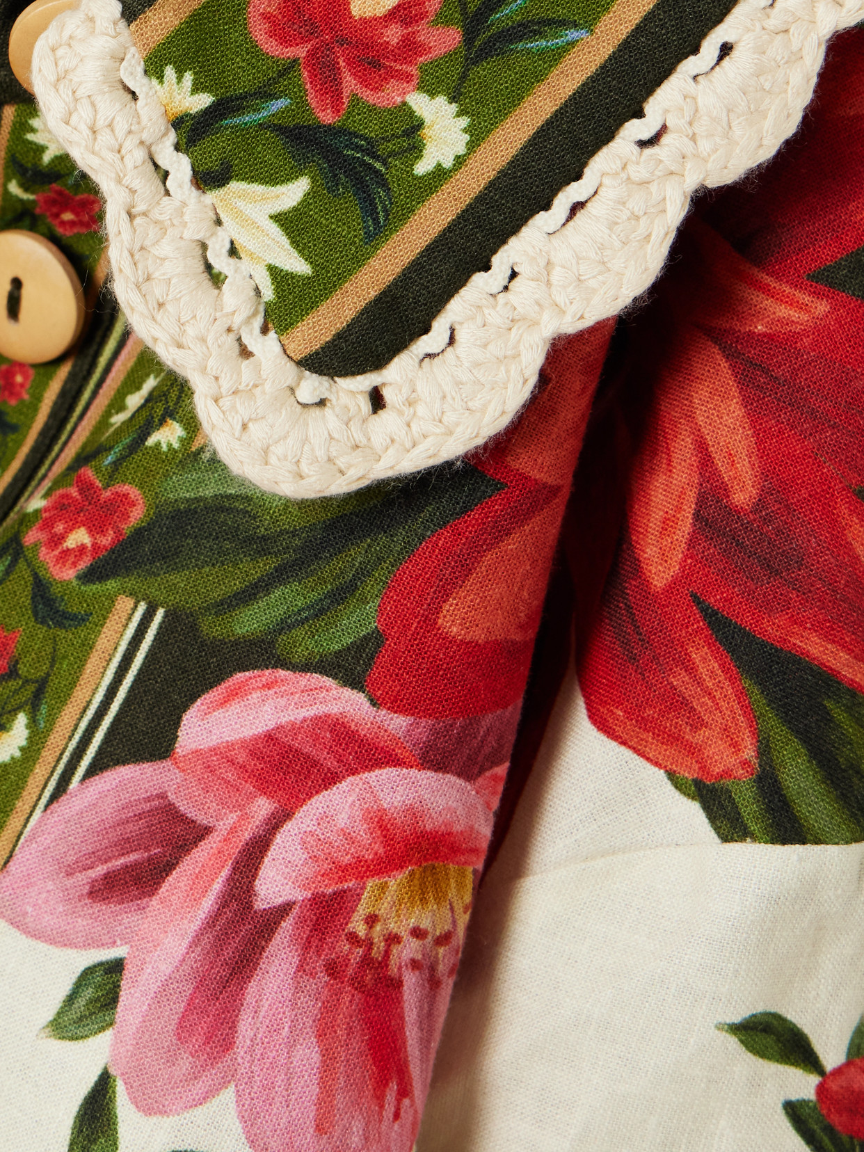 Farm Rio Wonder Multicolor Shirt With Lace Embroidered Classic Collar And All-over Floral Motif In Linen Blen