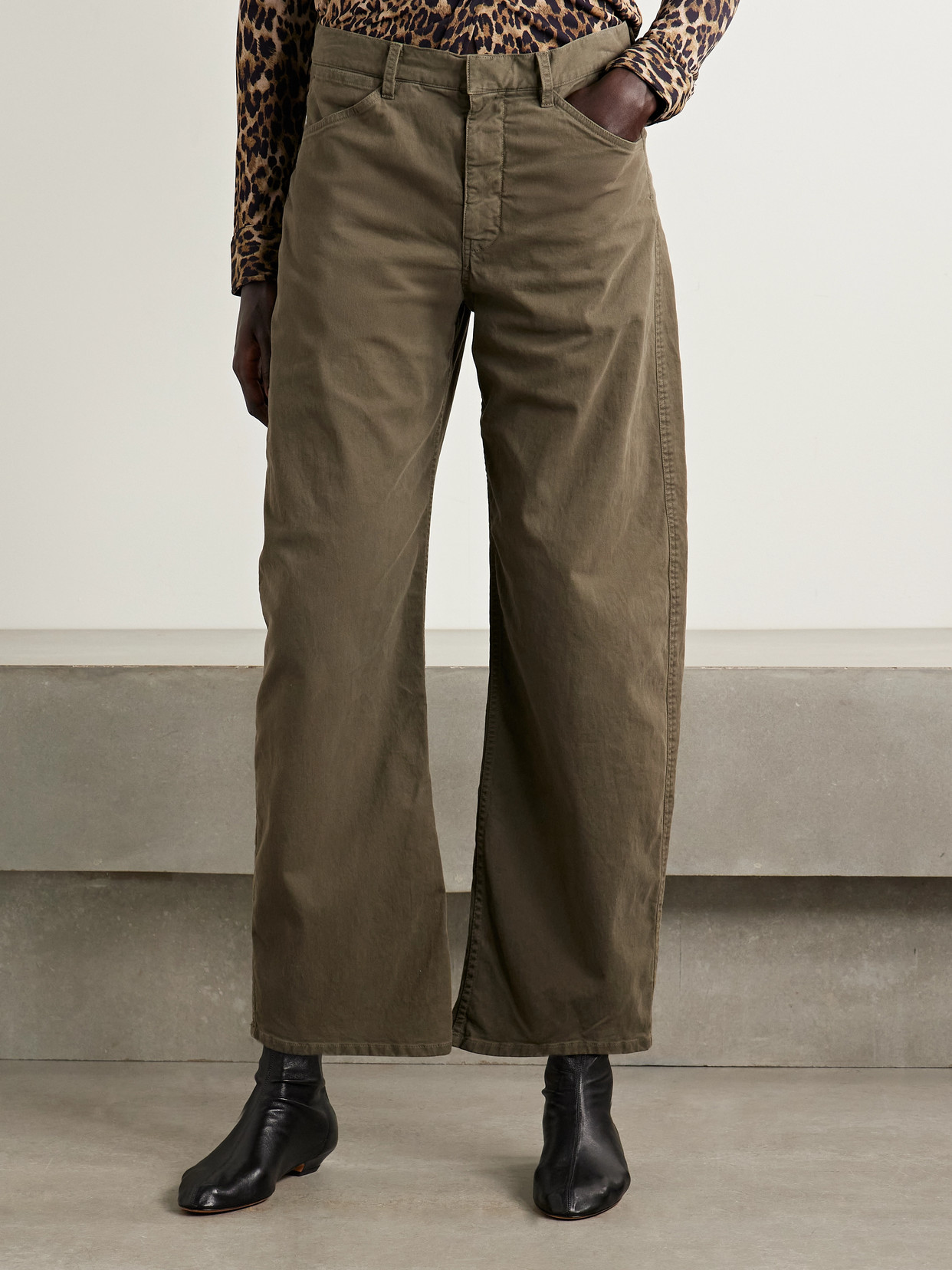 Nili Lotan Tribeca Brushed Cotton-blend Twill Barrel-leg Pants In Green
