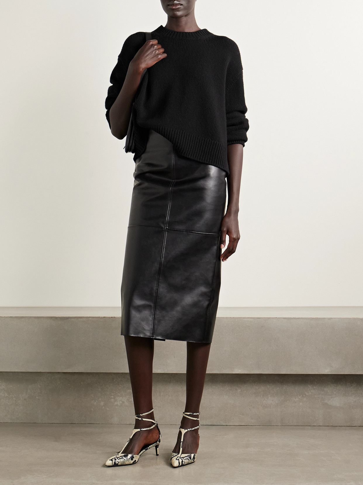 Nili Lotan Haisley Oversized Wool Sweater In Black