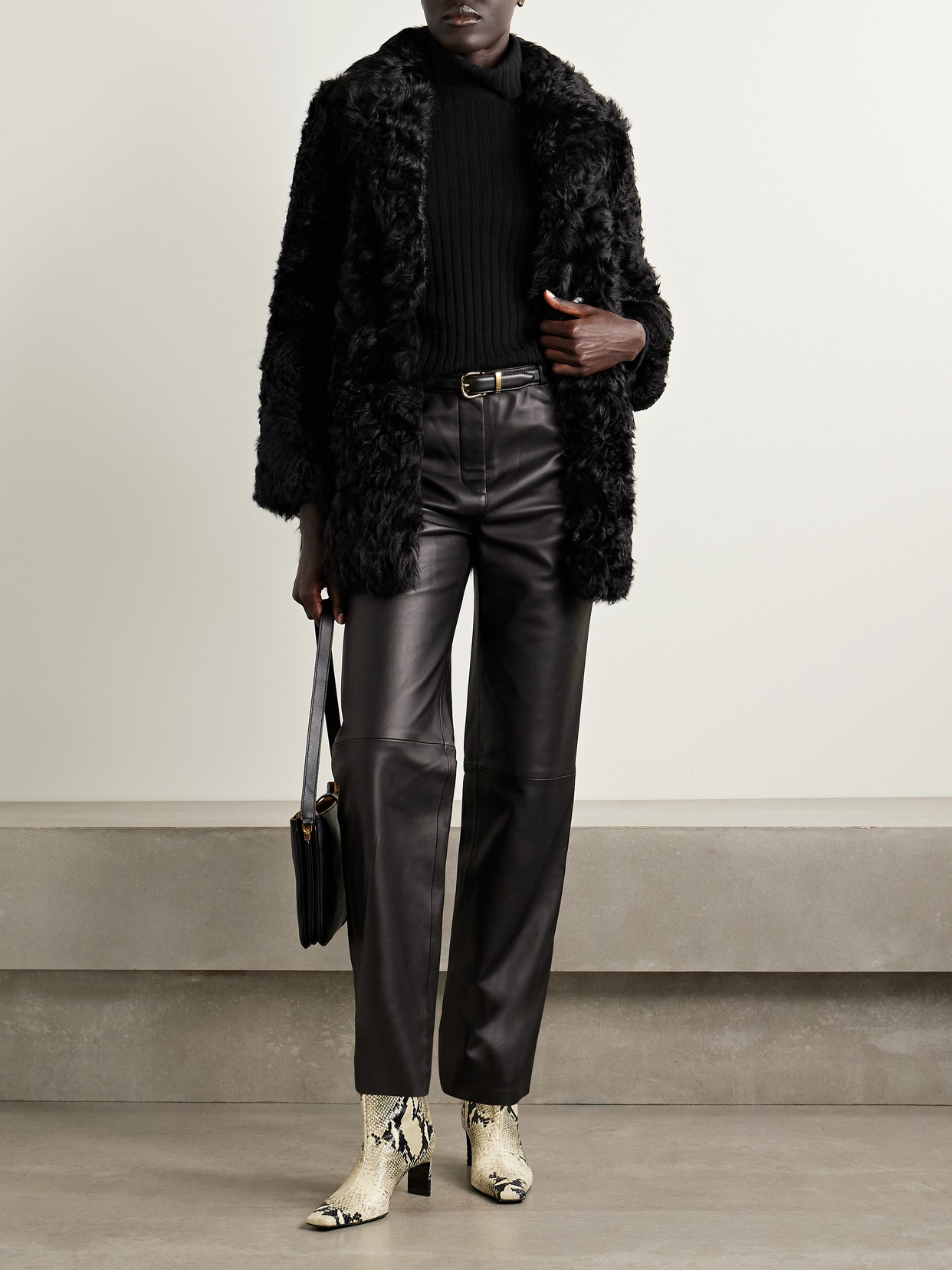 Nili Lotan Dessie Ribbed Cashmere Turtleneck Sweater In Black