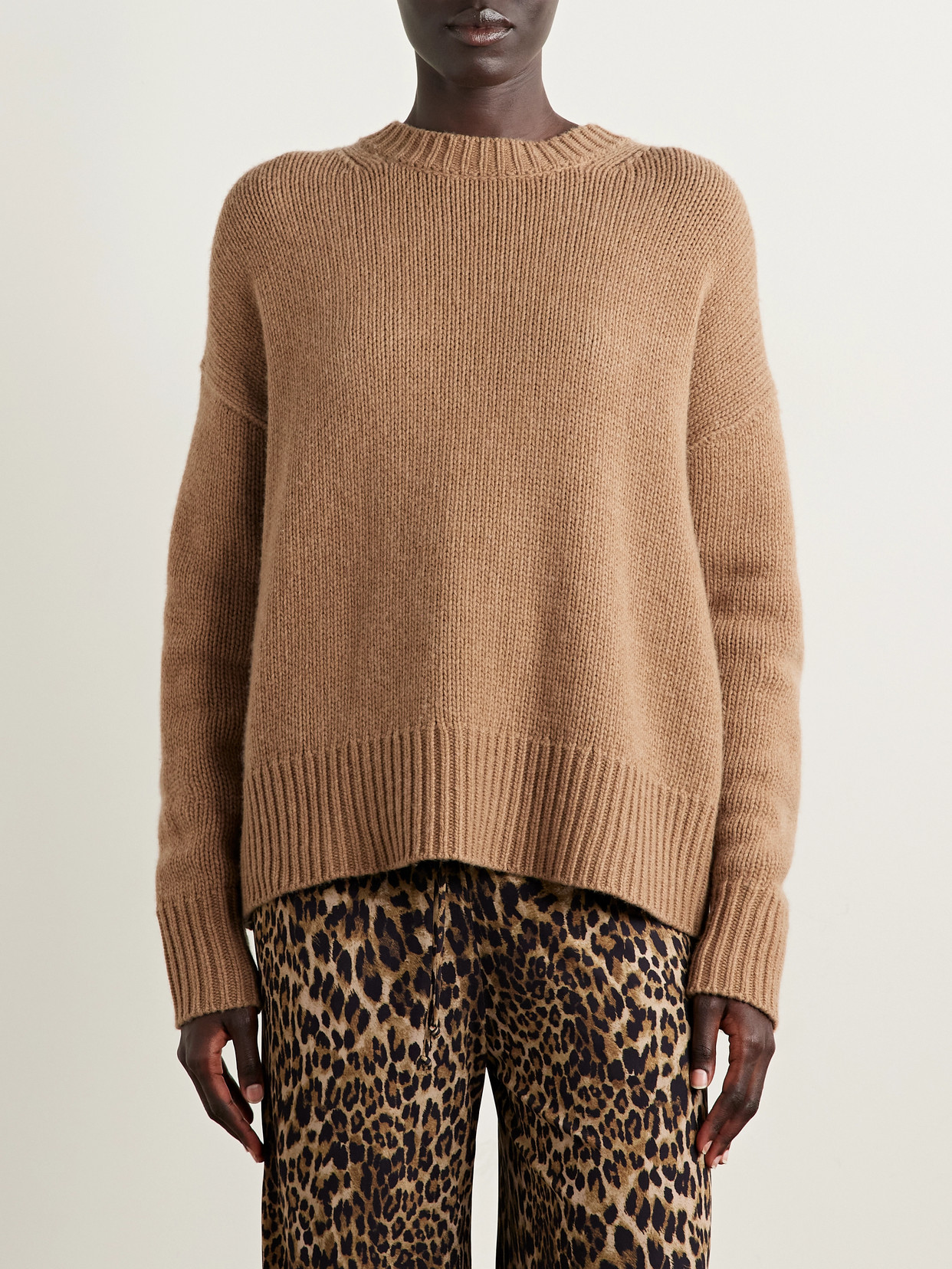 Nili Lotan Donnika Merino Wool And Cashmere-blend Sweater In Brown