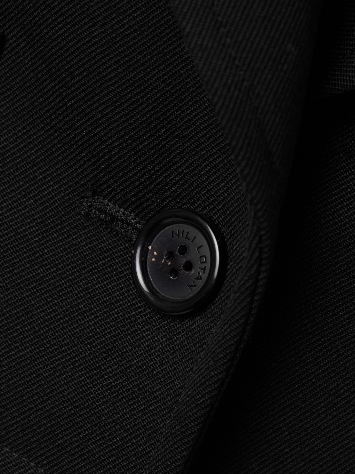 Nili Lotan Belino Cropped Wool-twill Blazer In Black