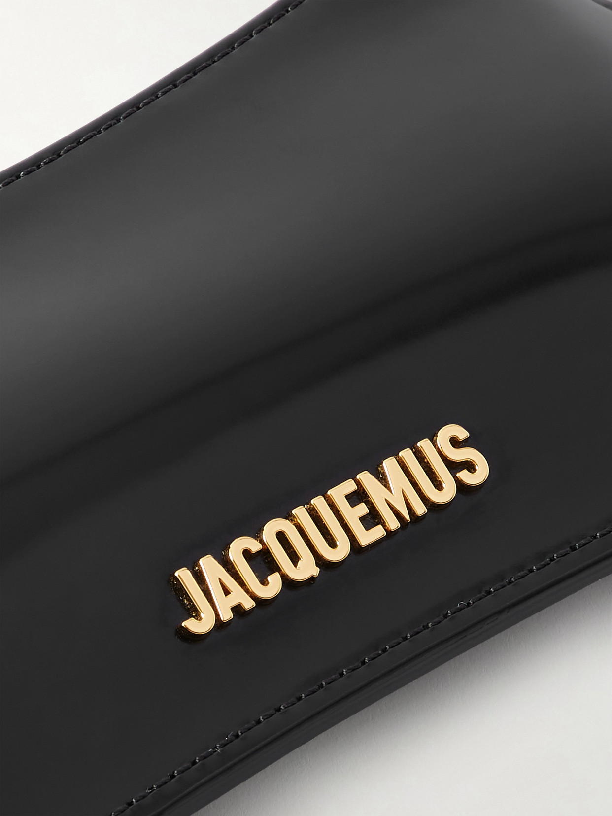 Jacquemus Ex 24hbaw00404ac18a01 Le Petit Bisou Chaine Shoulder Bags Black In Black