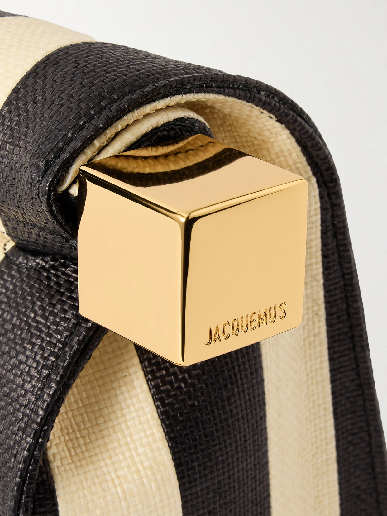 Jacquemus Logo Clutch In Black