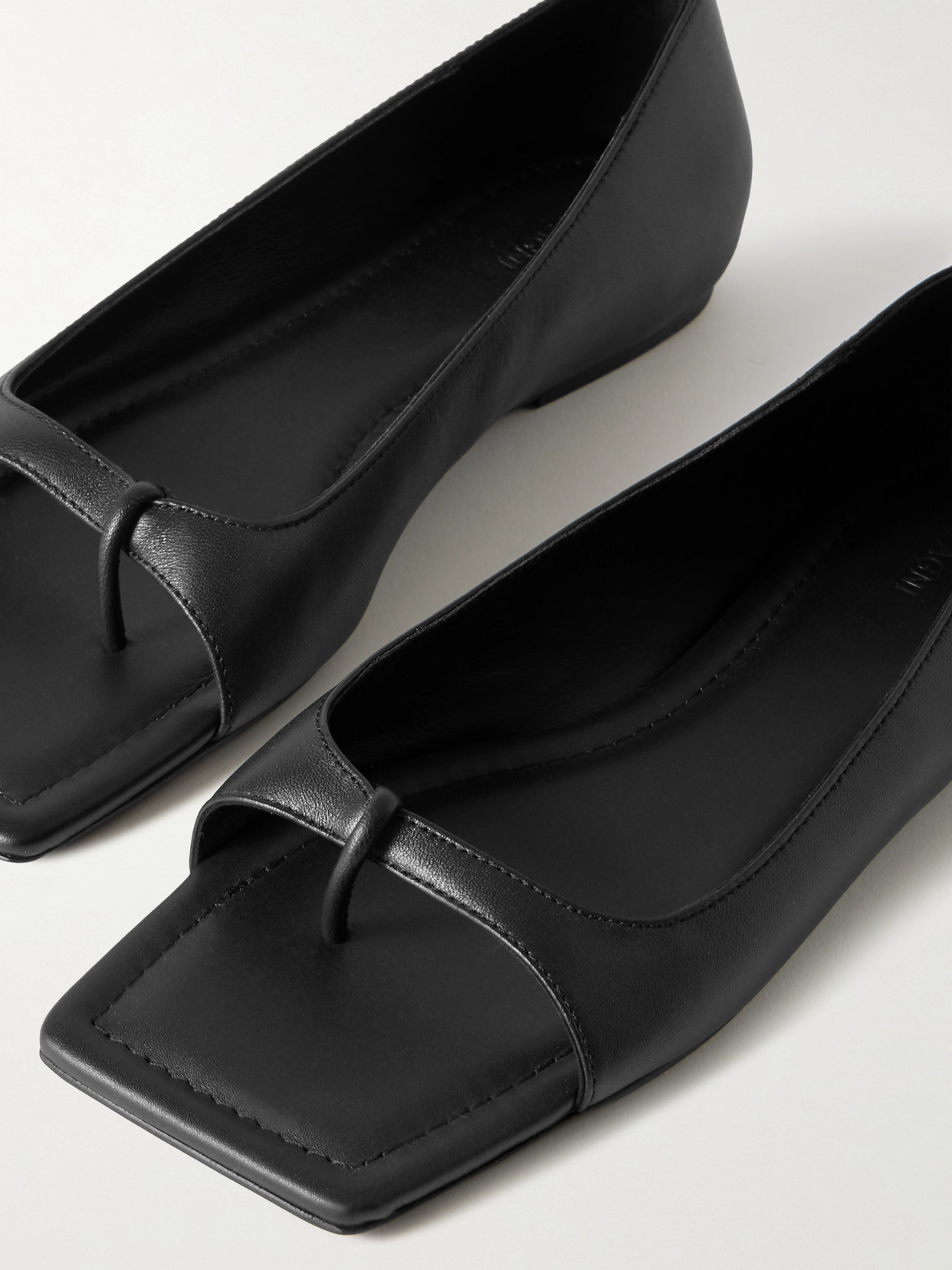 90S Pumps