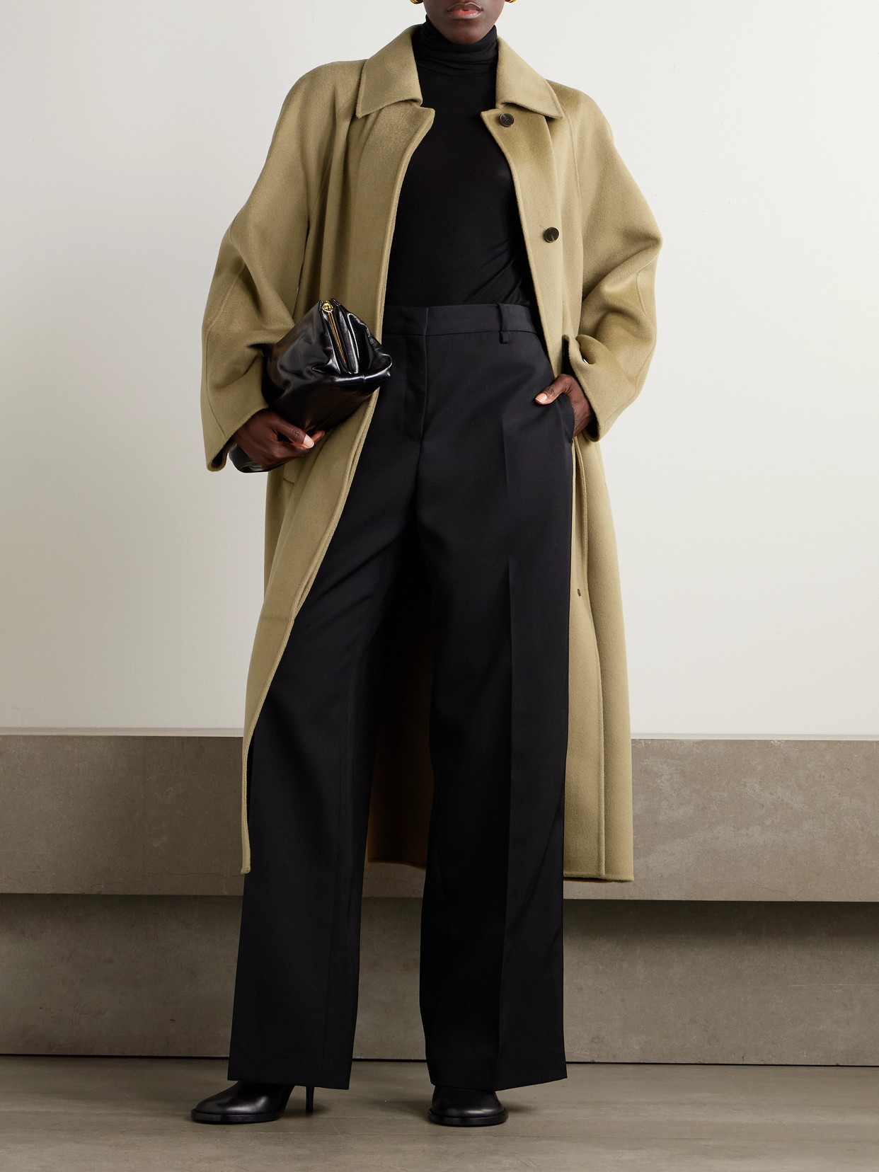 Rohe Leandra Wool And Cashmere-blend Coat In Brown