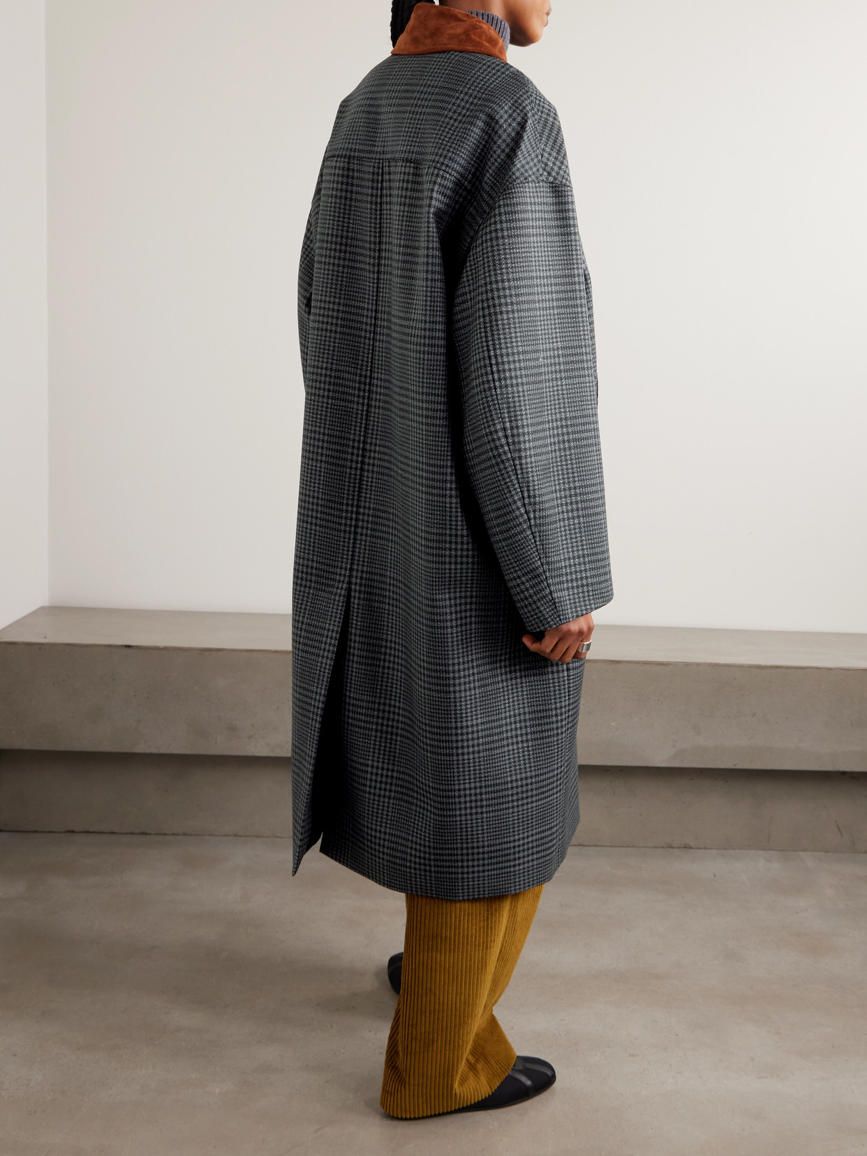 Rohe Suede-trimmed Checked Wool Coat In Gray