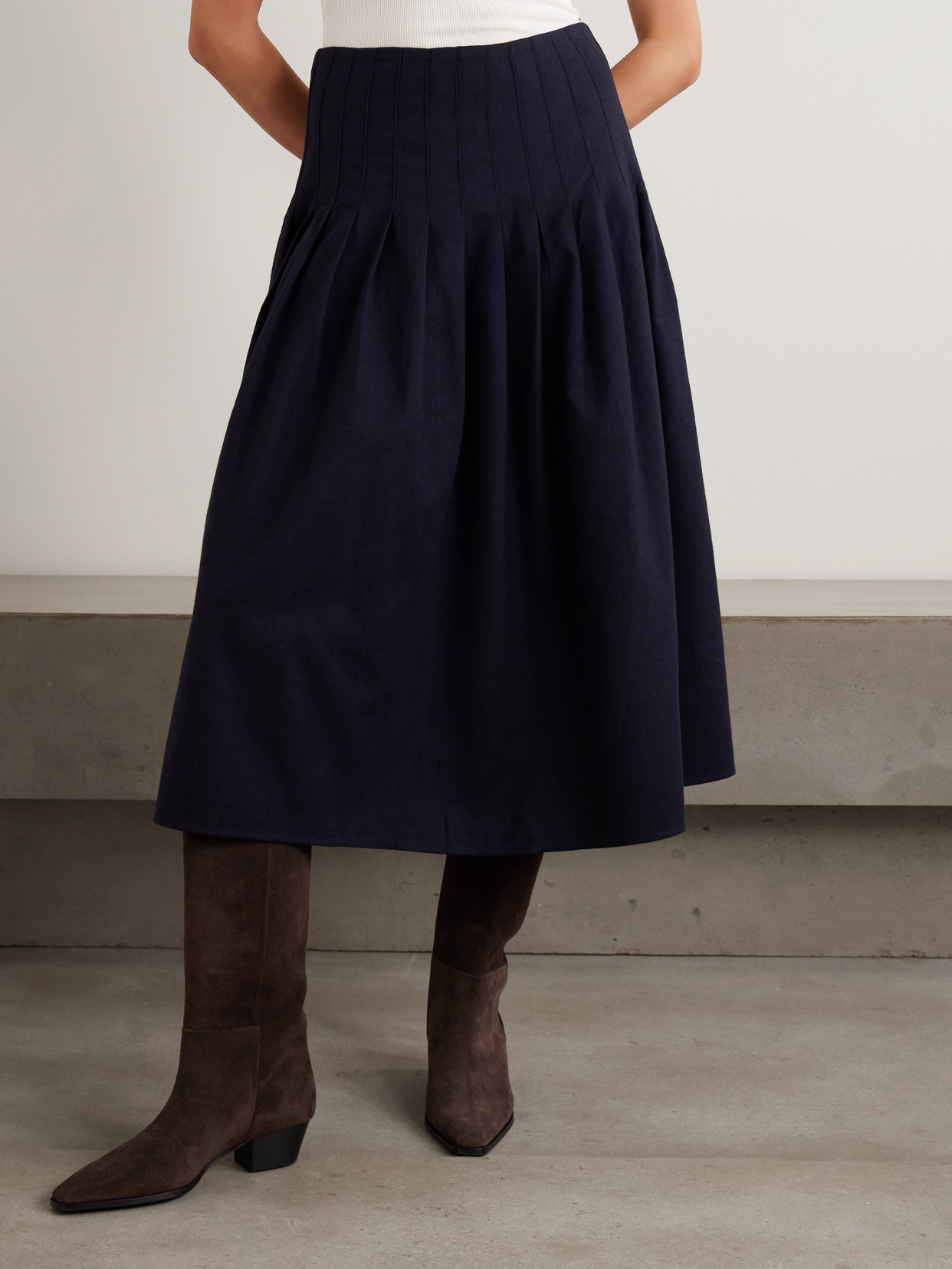 La Ligne Pleated Cotton-twill Midi Skirt In Blue