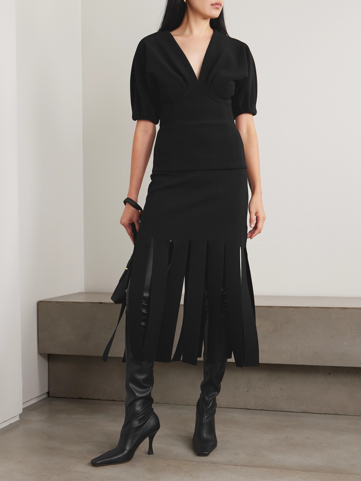 Joseph Lagny Fringed Knitted Midi Skirt In Black