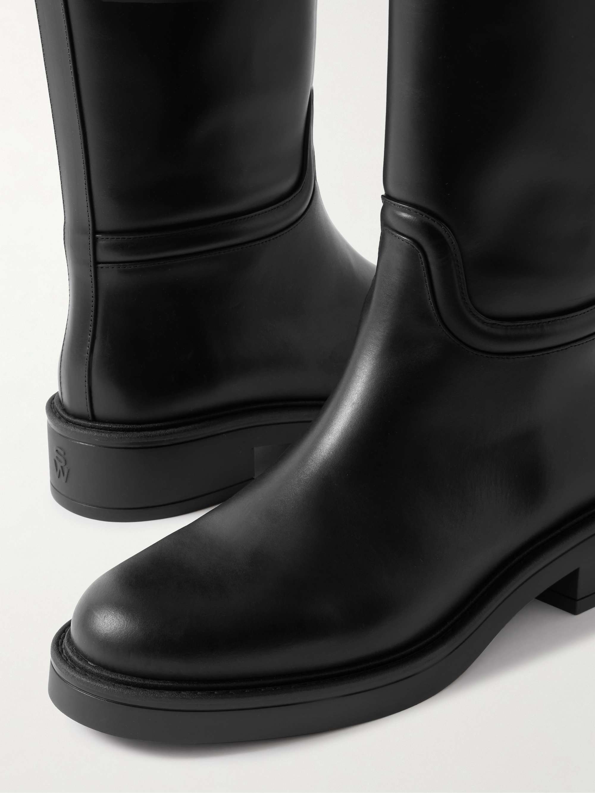 STUART WEITZMAN 