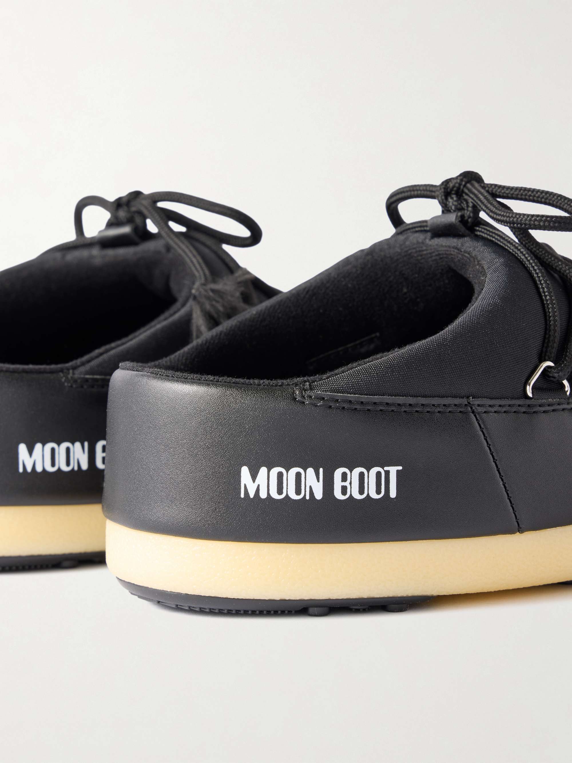 MOON BOOT 