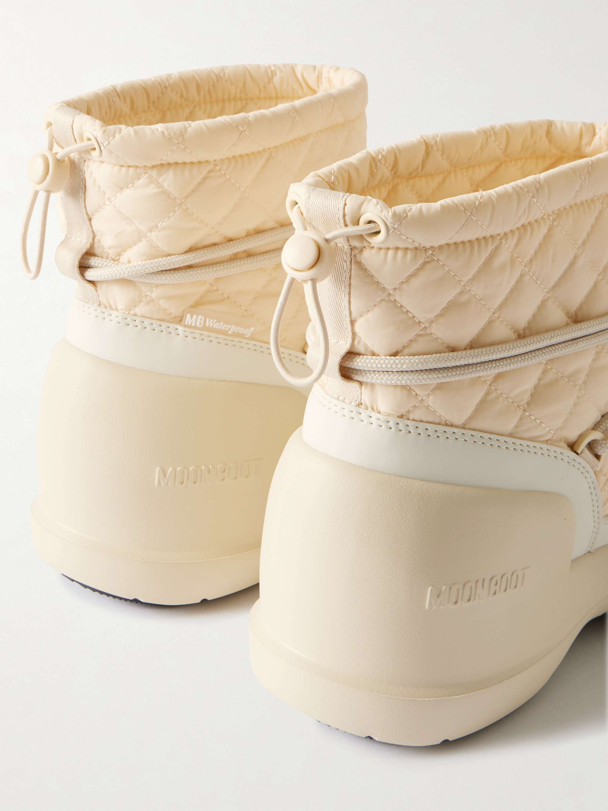 MOON BOOT 