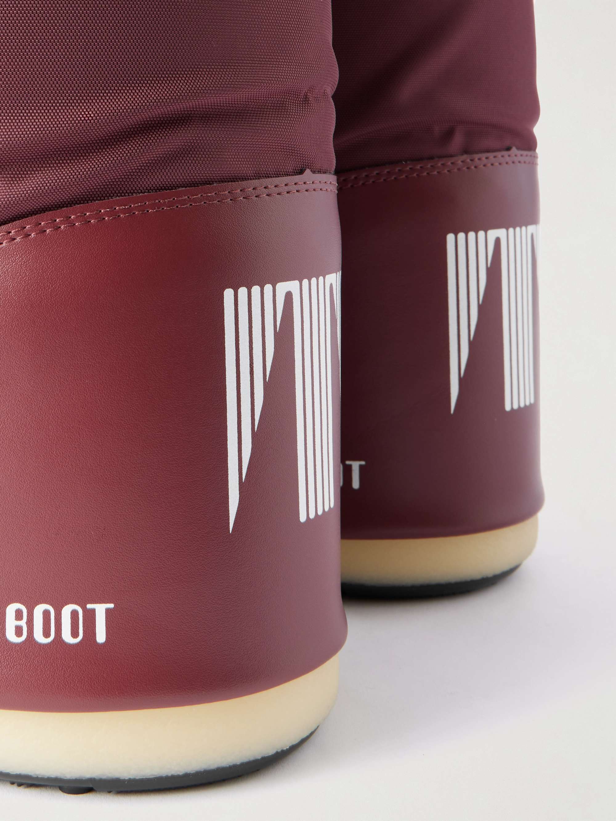 MOON BOOT 