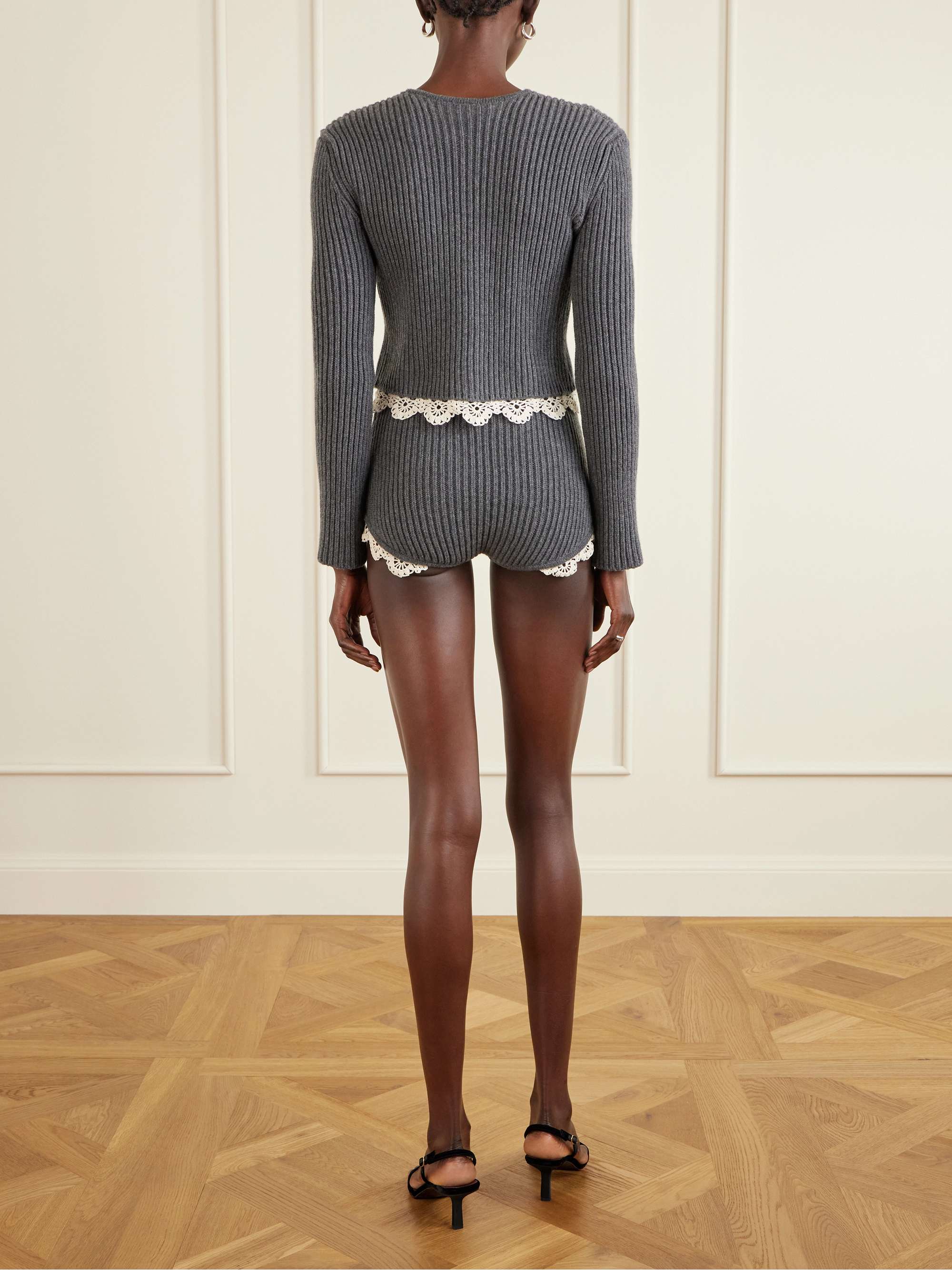 新品　MAGDA BUTRYM マグダブトリム　100%シルクレース MAGDA BUTRYM Cropped lace-trimmed ribbed wool cardigan | NET-A-PORTER