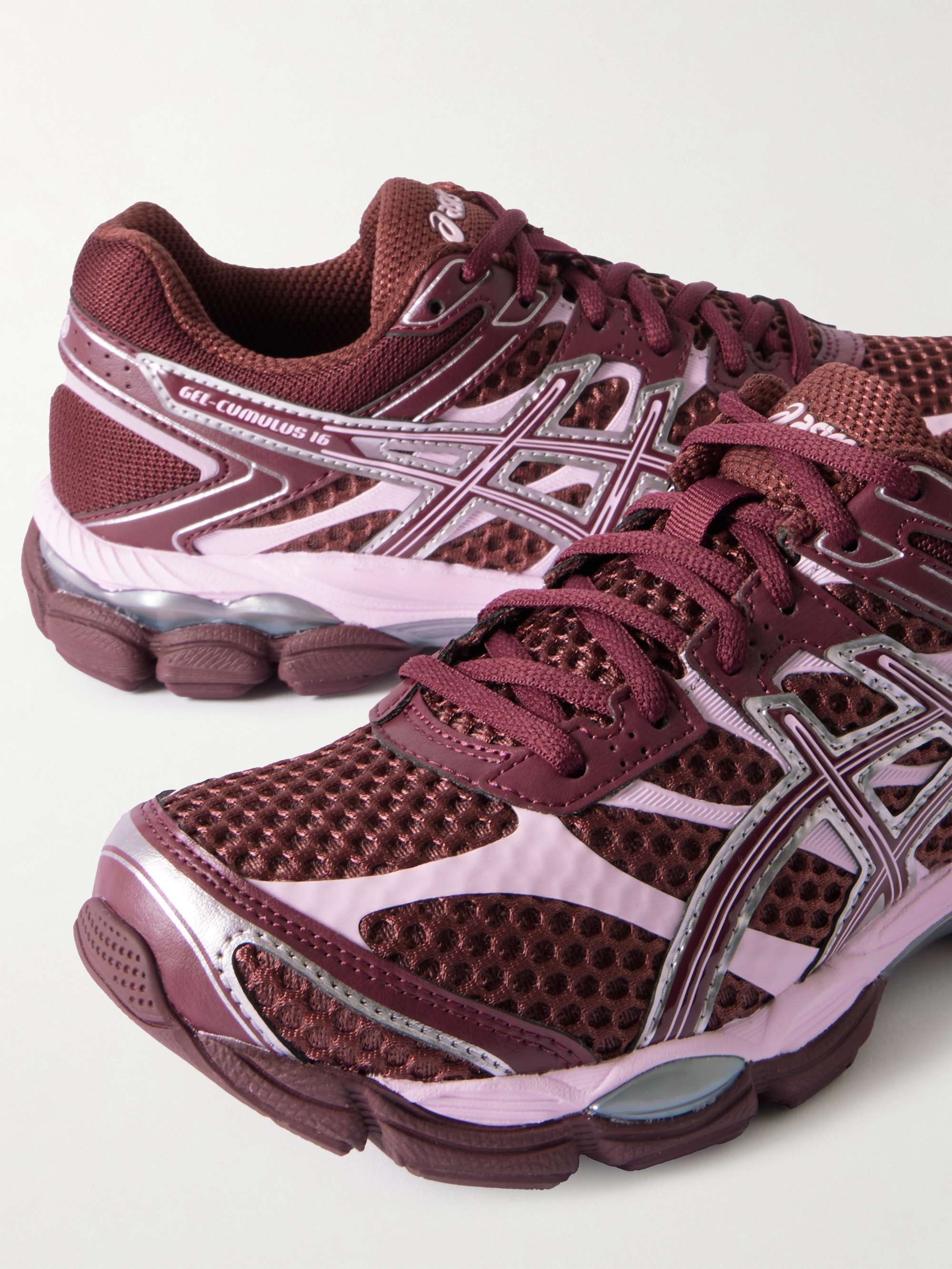 ASICS 