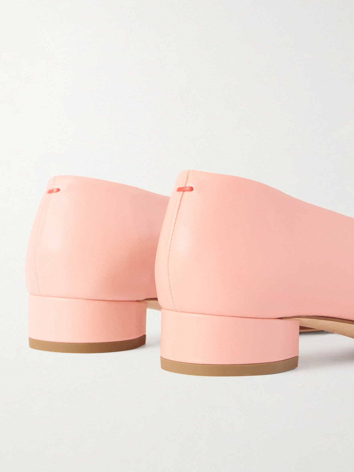 Delia Pumps