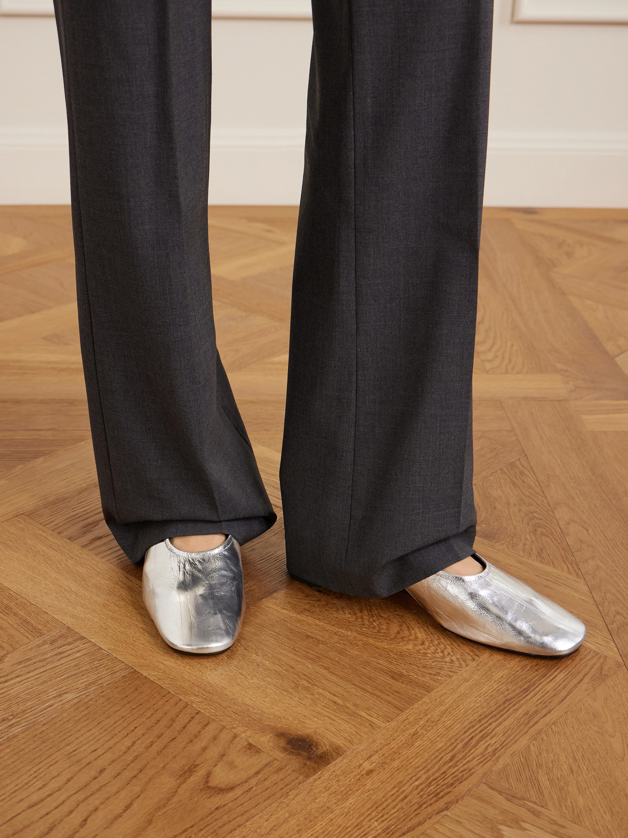 Dua Metallic Crinkled-Leather Slingback