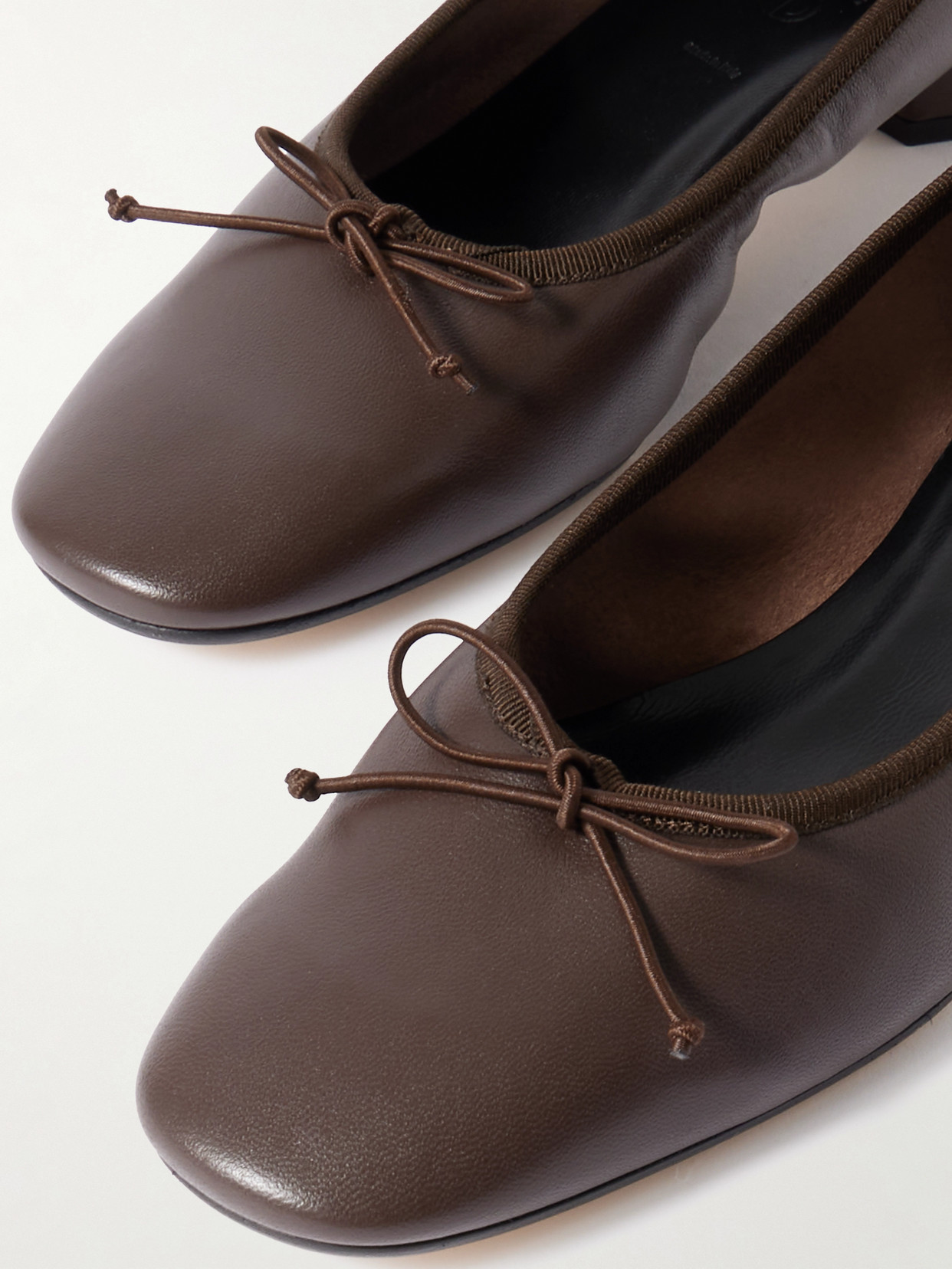 Onda Bow-Detailed Pumps