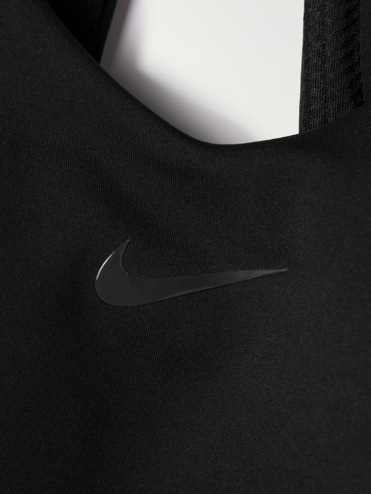 Nike Universa Cropped Dri-fit Tank In Black