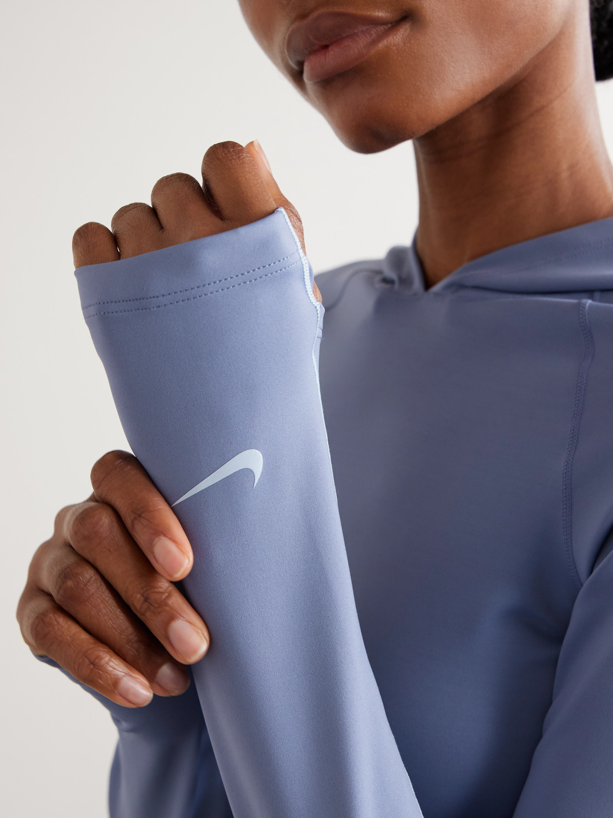 Universa Hooded Dri-Fit Top