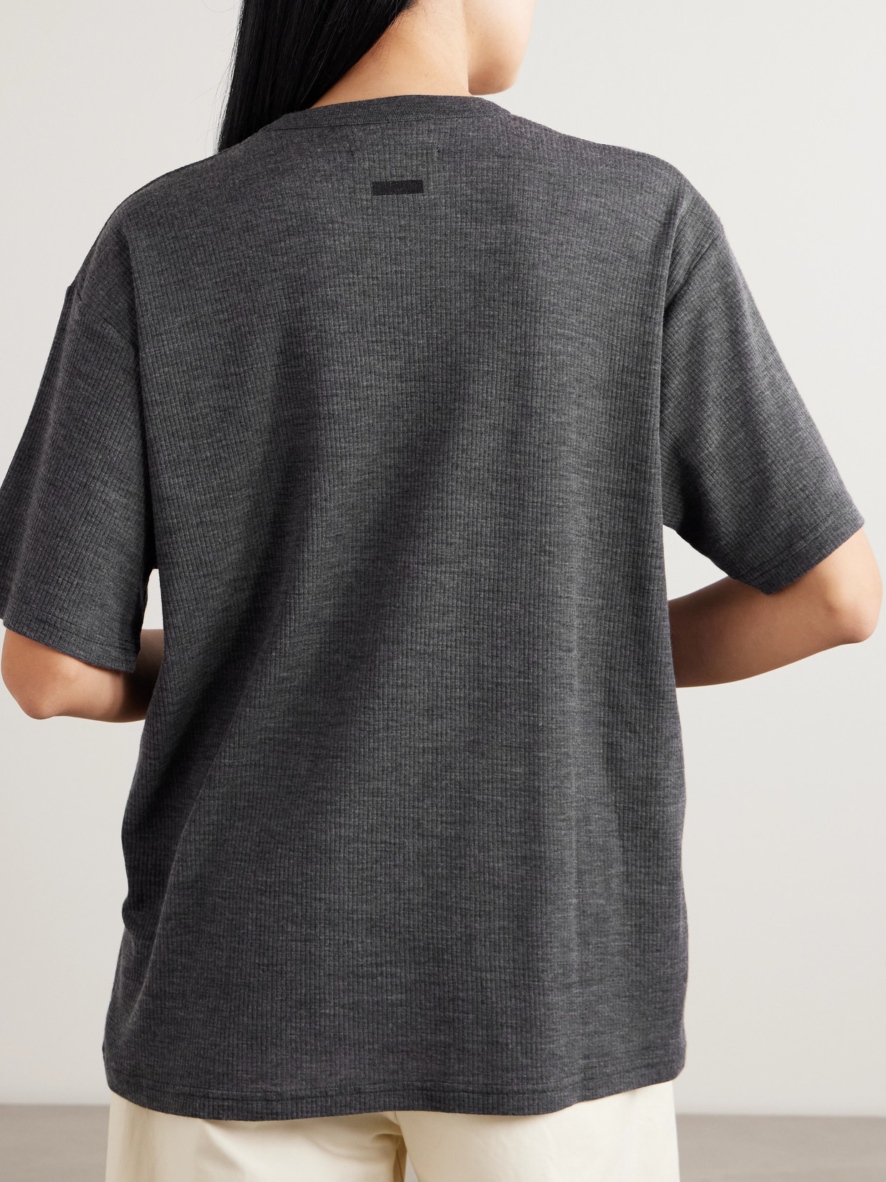 Ssstein Ribbed Wool T-shirt In Gray