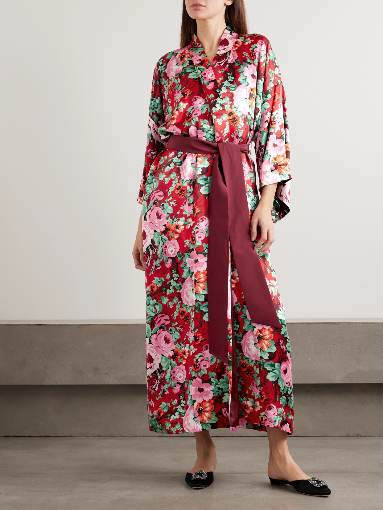 Olivia Von Halle Queenie Belted Floral-print Silk-satin Robe In Red