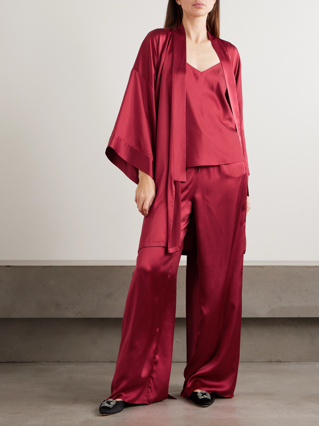 Olivia Von Halle Mimi Silk Satin Kimono Robe In Red