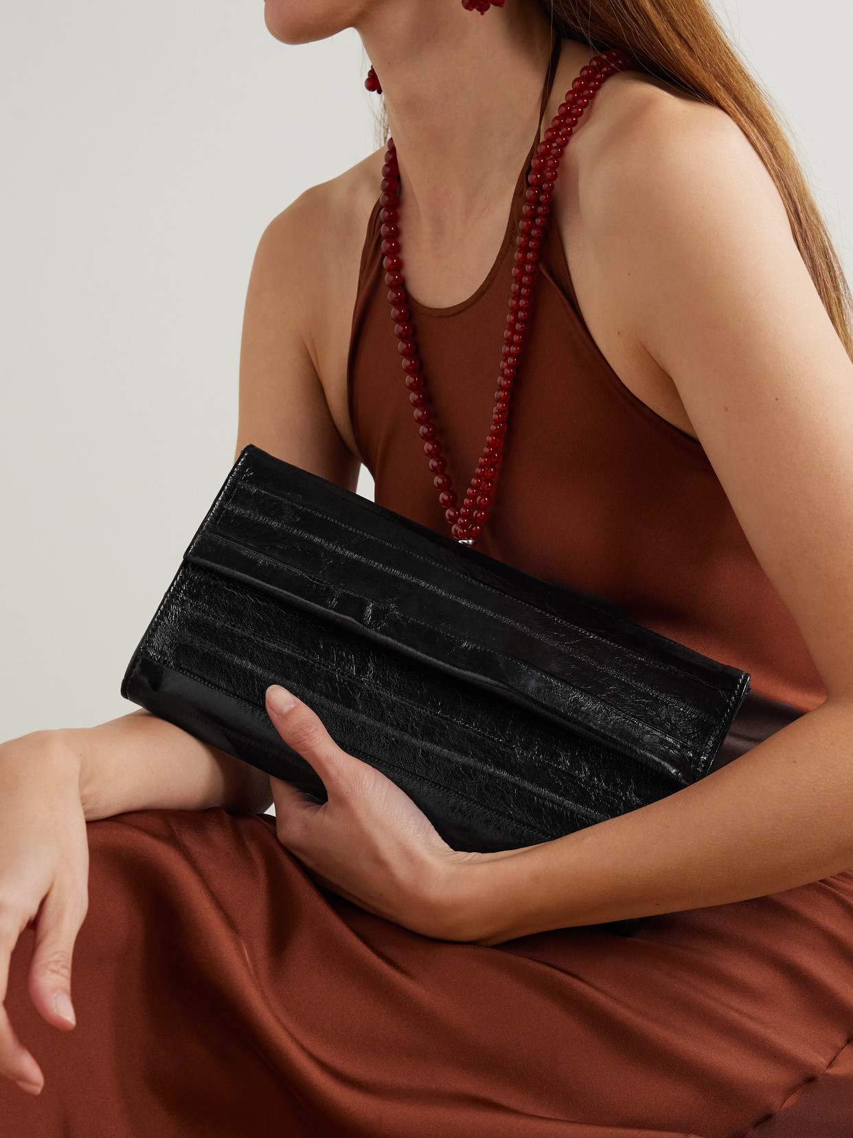 Le Sundial Lydia Eel Clutch In Black