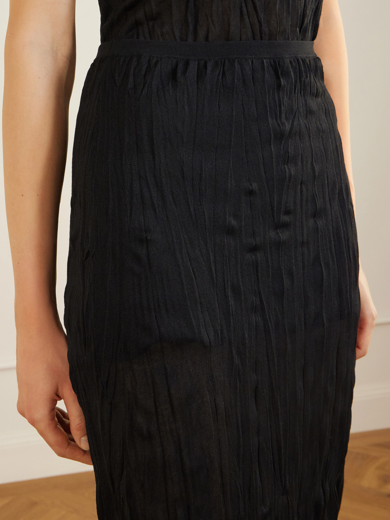 Crinkled Knit Viscose Midi Skirt