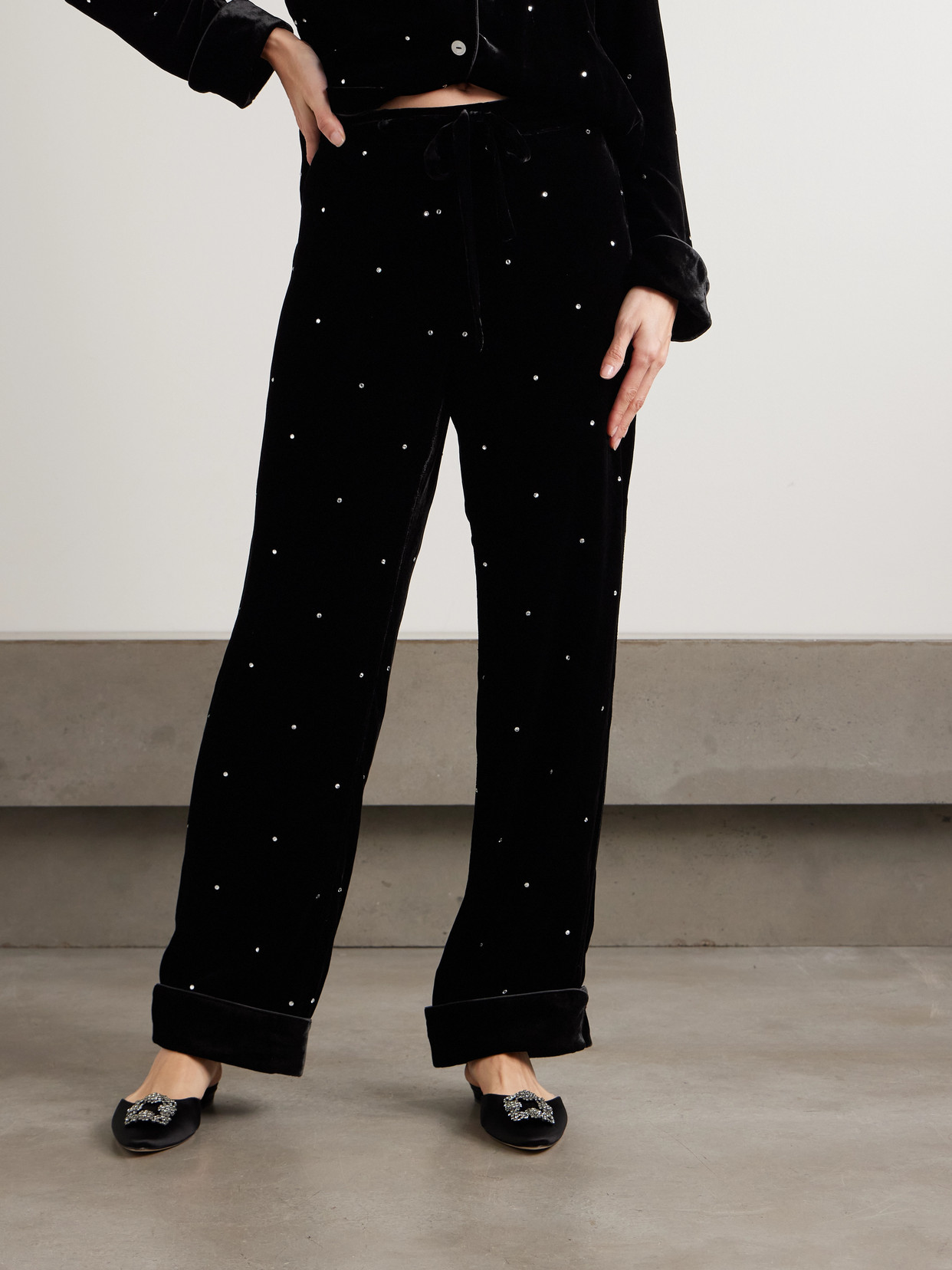 Olivia Von Halle Coco Crystal-embellished Velvet Pajama Set In Black
