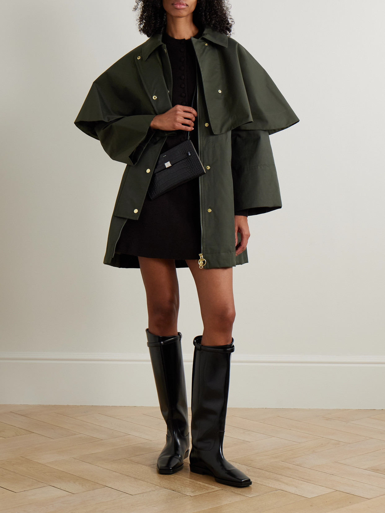 Fia Cape