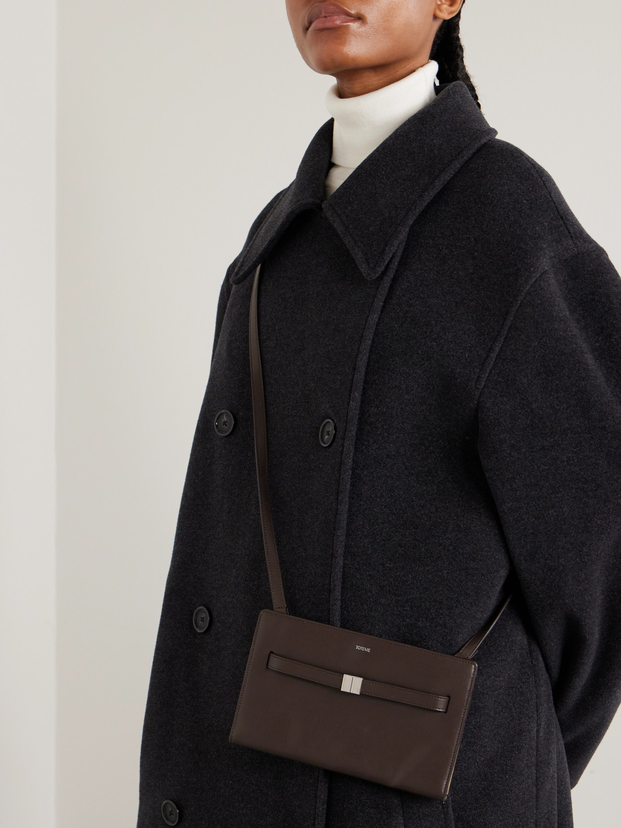 Totême Leather Shoulder Bag In Brown