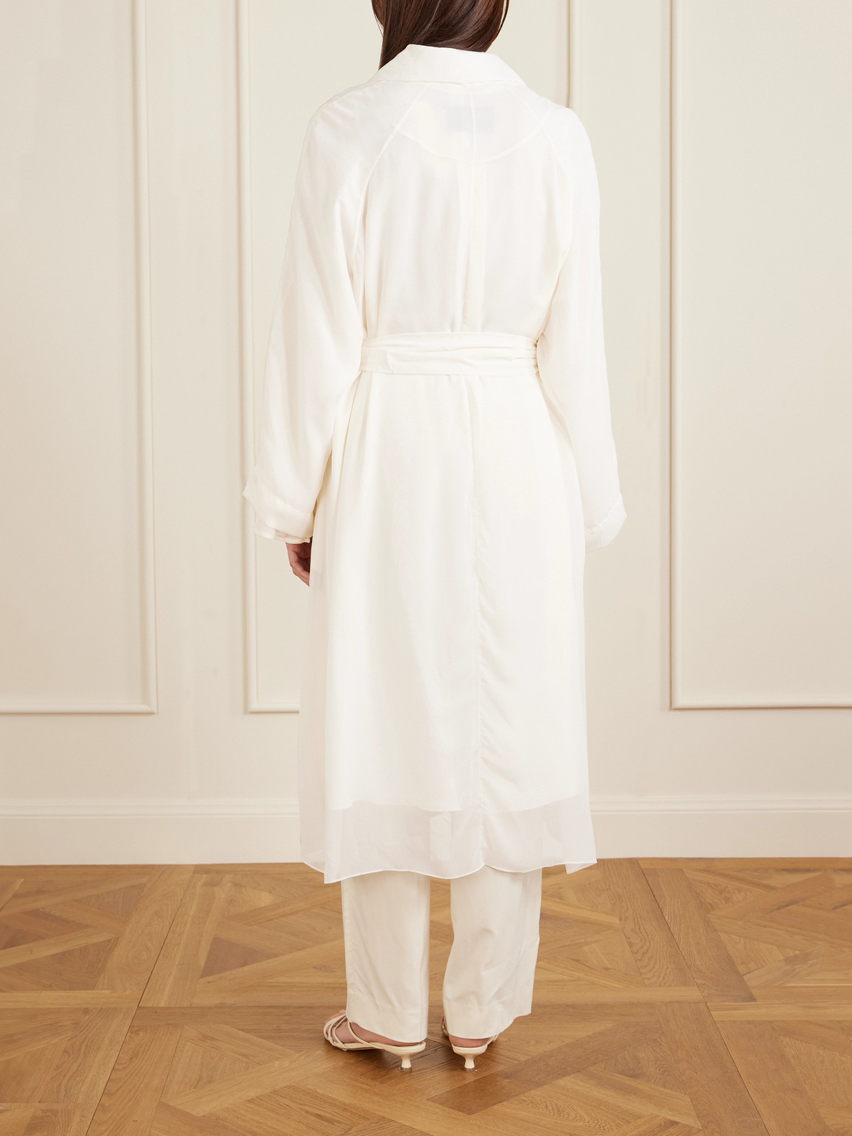 Sharon Wauchob Lee Belted Silk-blend Trench Coat In White