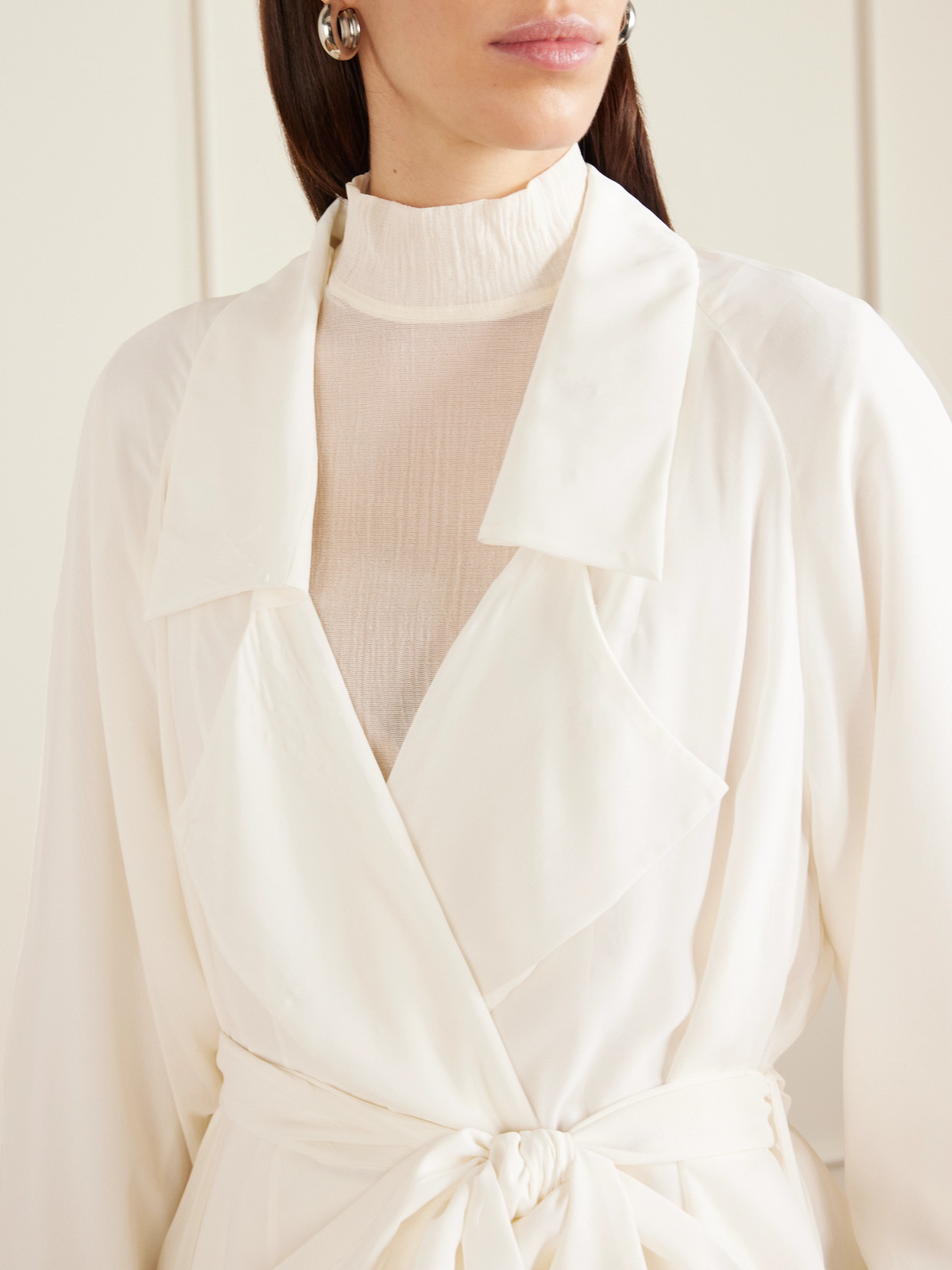 Sharon Wauchob Lee Belted Silk-blend Trench Coat In White