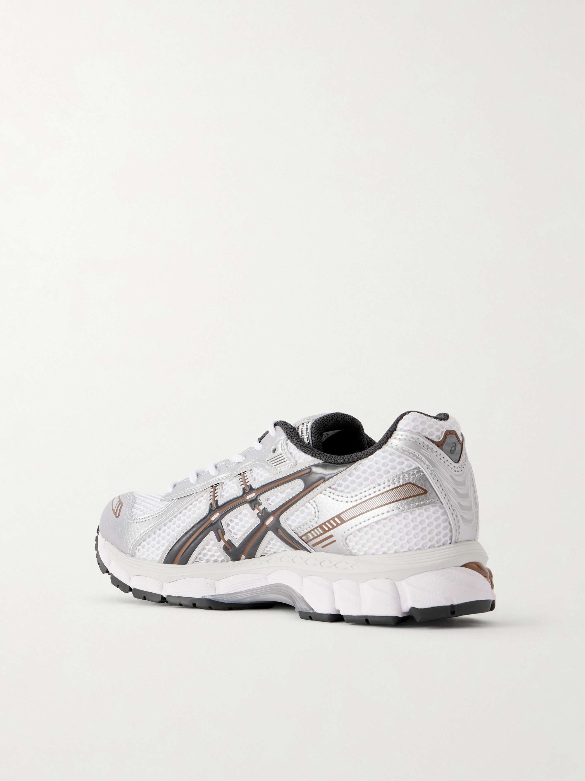 ASICS 