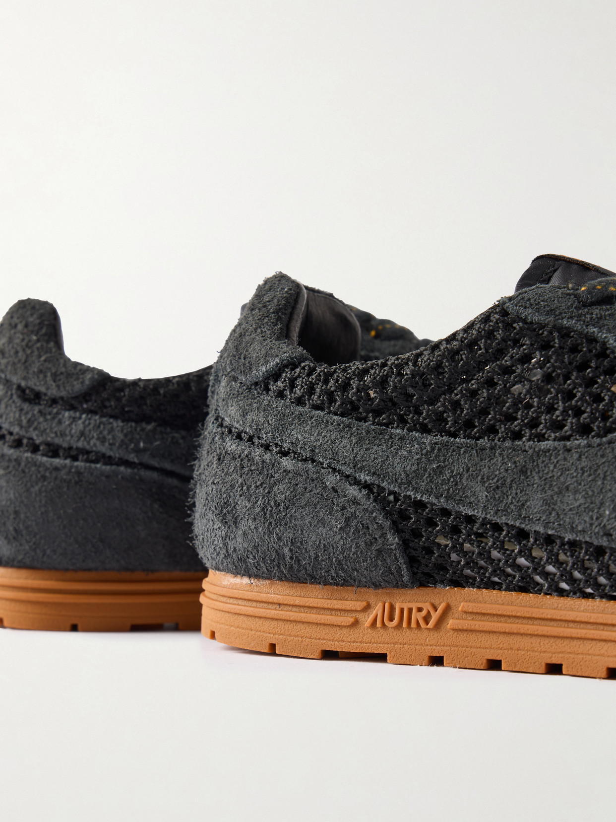 Windspin Sneakers