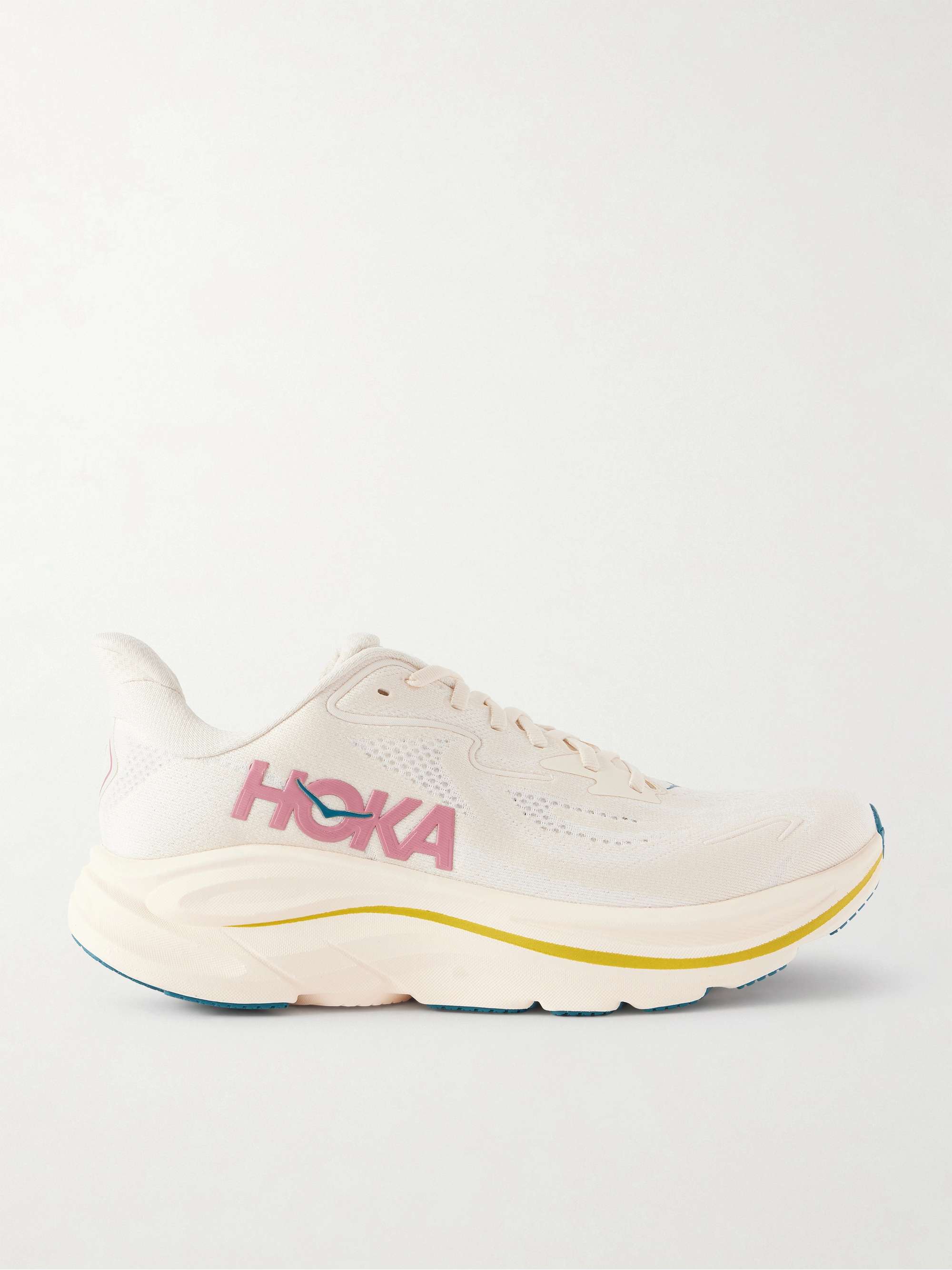 HOKA ONE ONE 