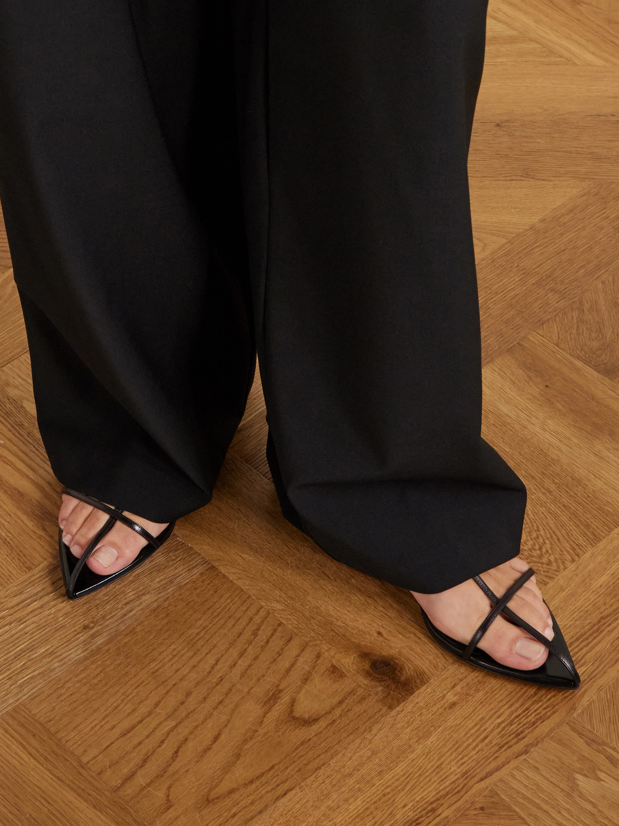 Jil Sander Leather Sandals Flat Sole Pointed Toe In Black