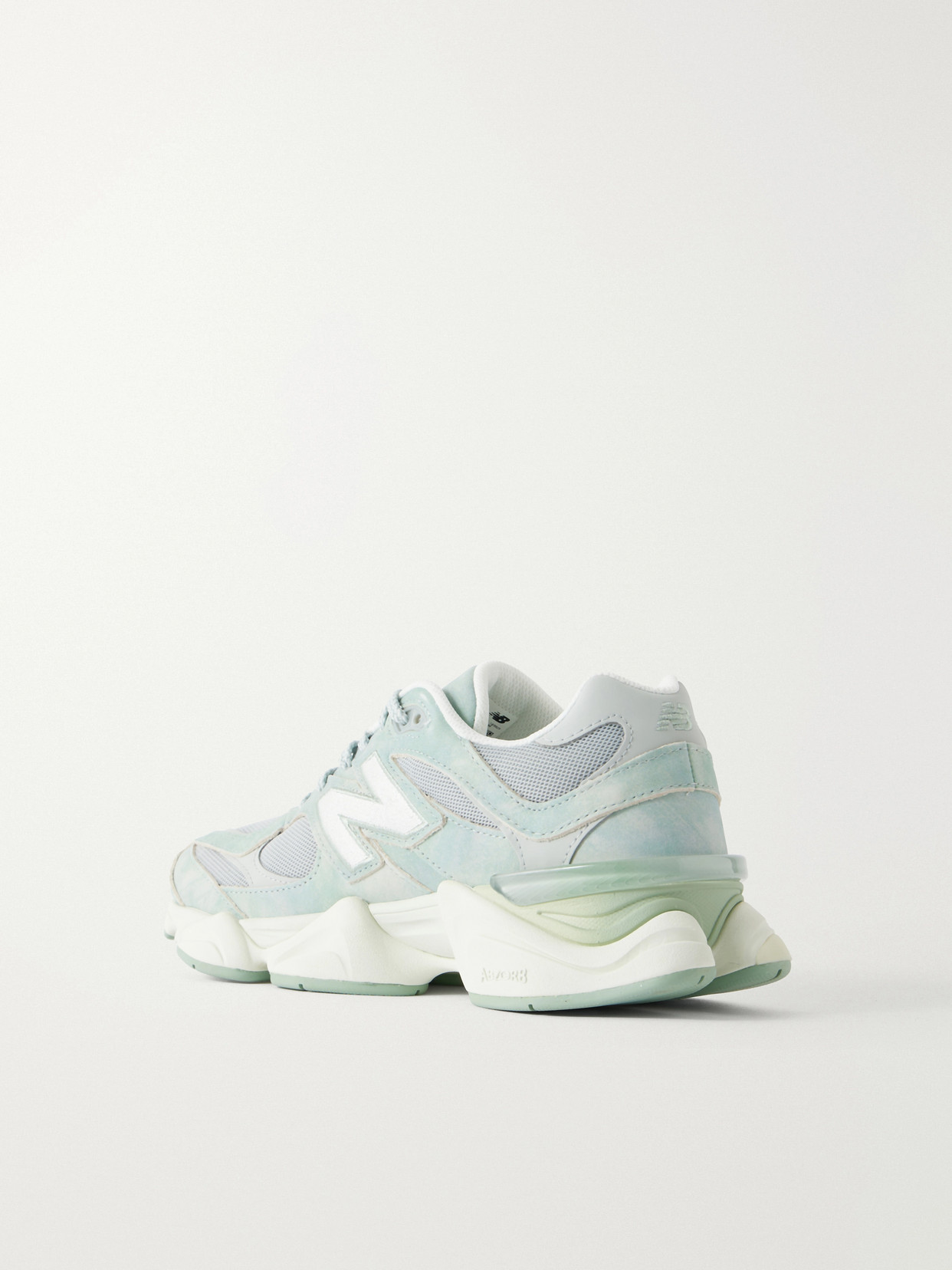 9060 Sneakers