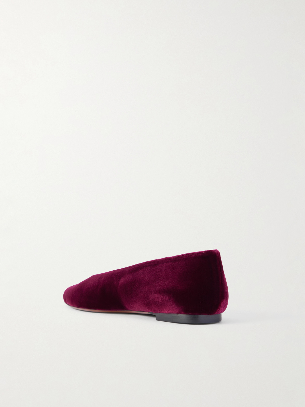 Neous Beid Velvet Ballet Flats In Burgundy