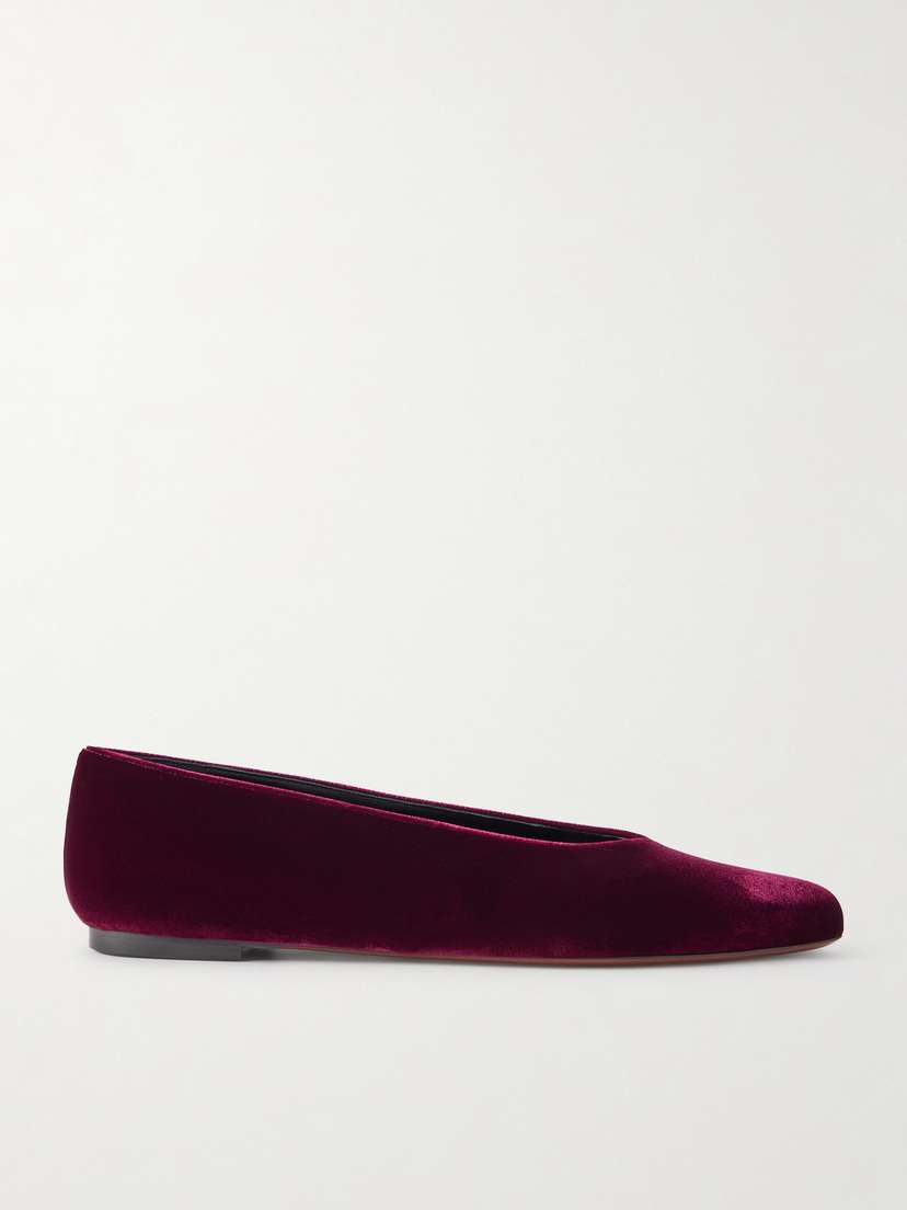 NEOUS Beid Velvet Ballet Flats