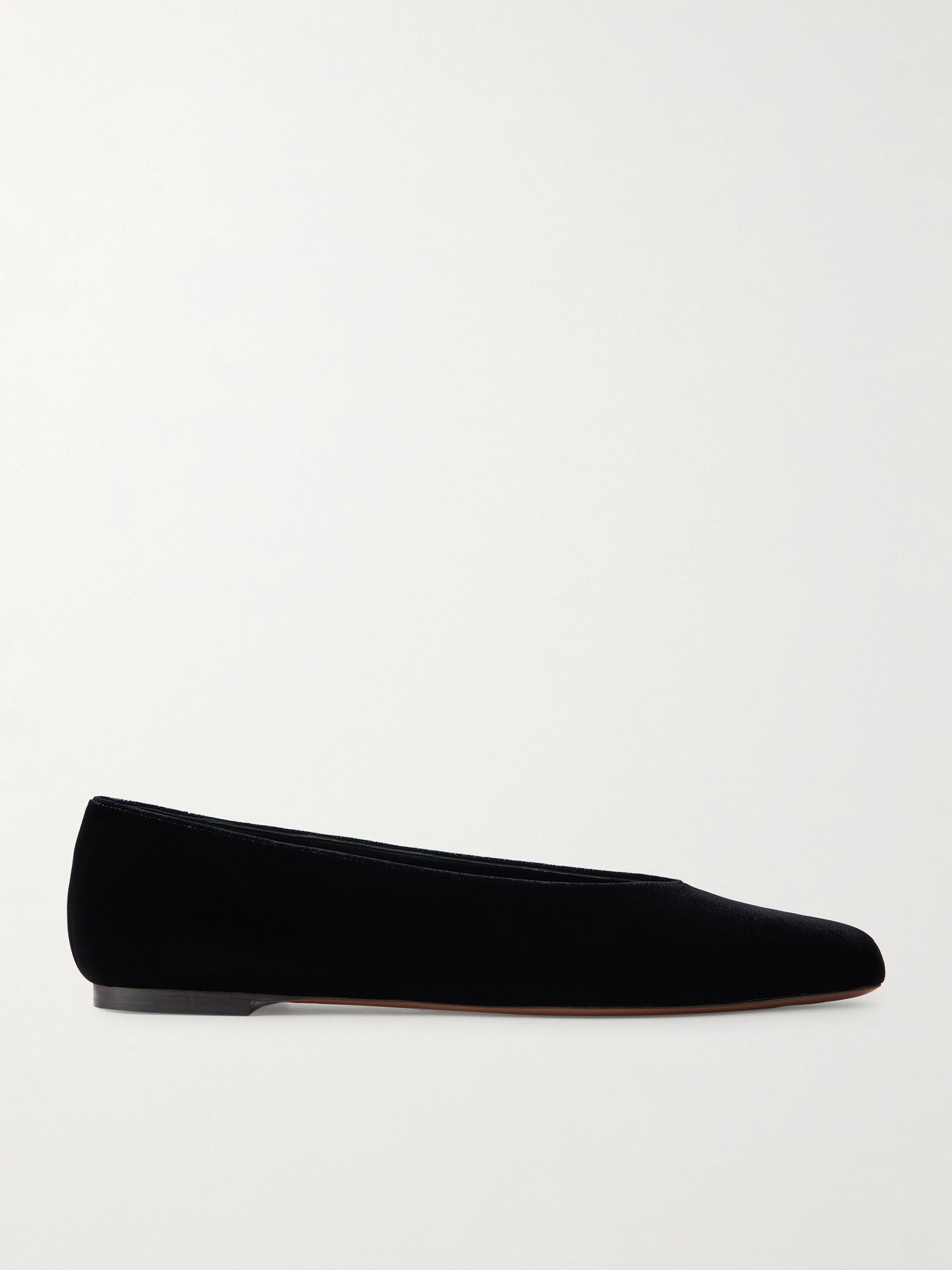Neous Beid Velvet Ballet Flats In Black