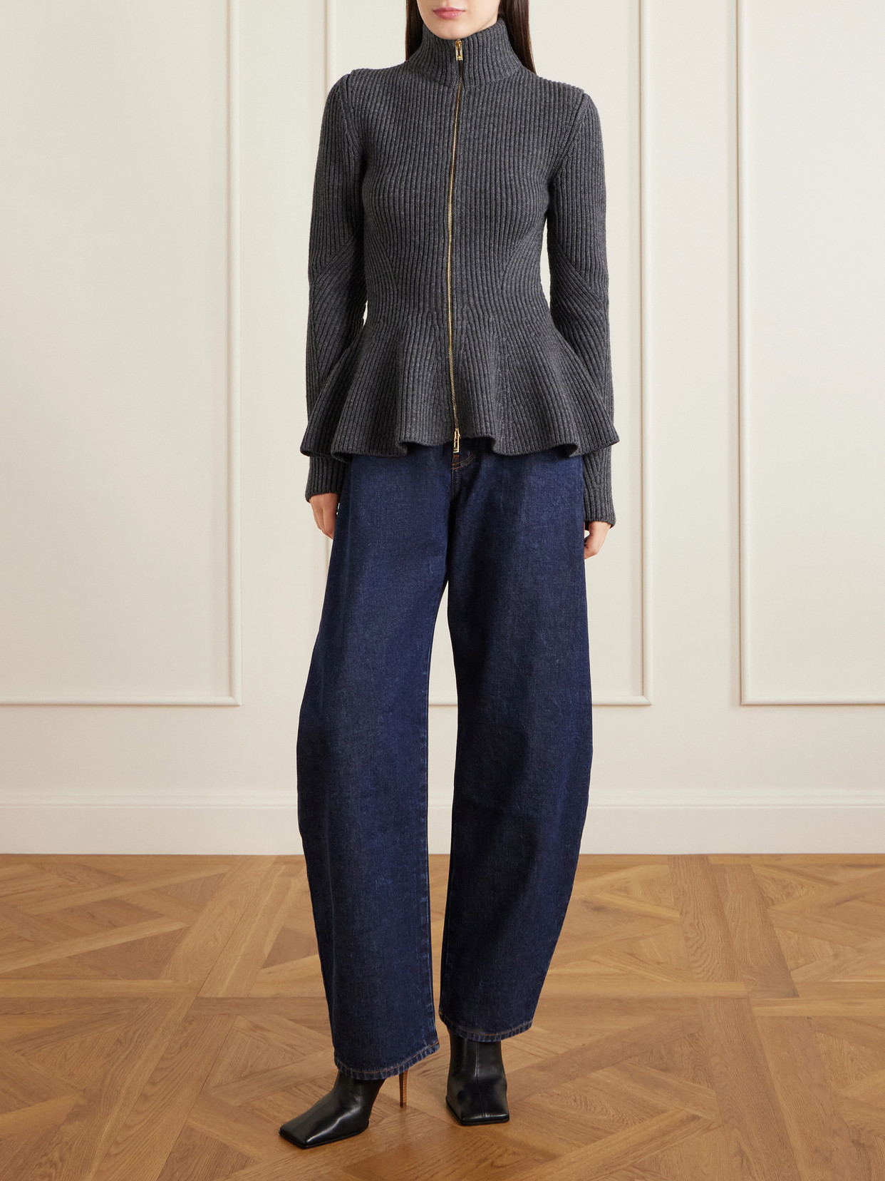 Alaïa Ribbed Wool And Cashmere-blend Peplum Zip-up Cardigan In Gray