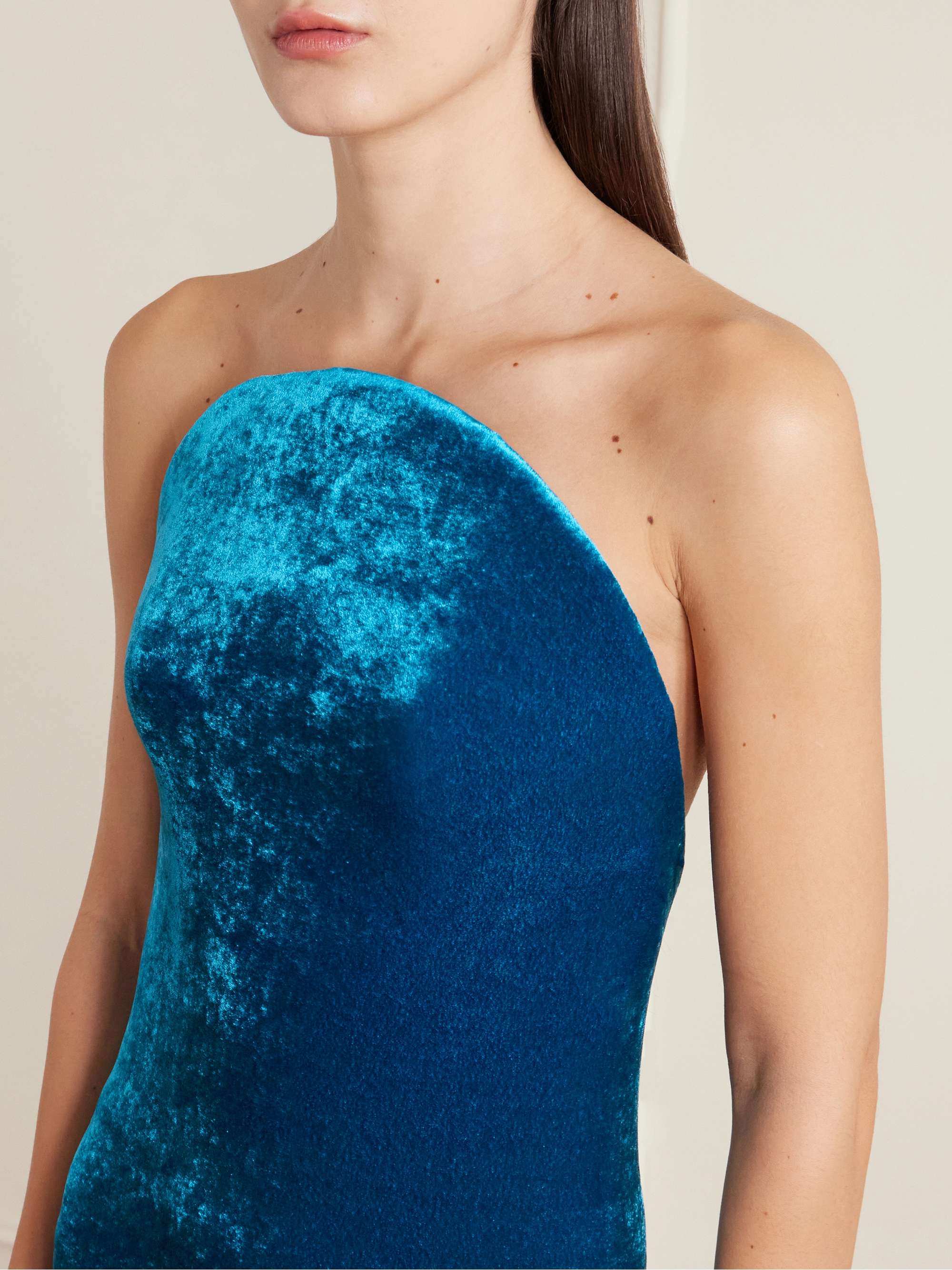 ALAA Strapless velvet gown | NET-A-PORTER