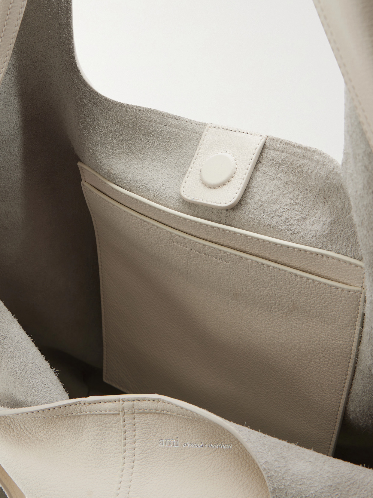 Etienne Shoulder Bag